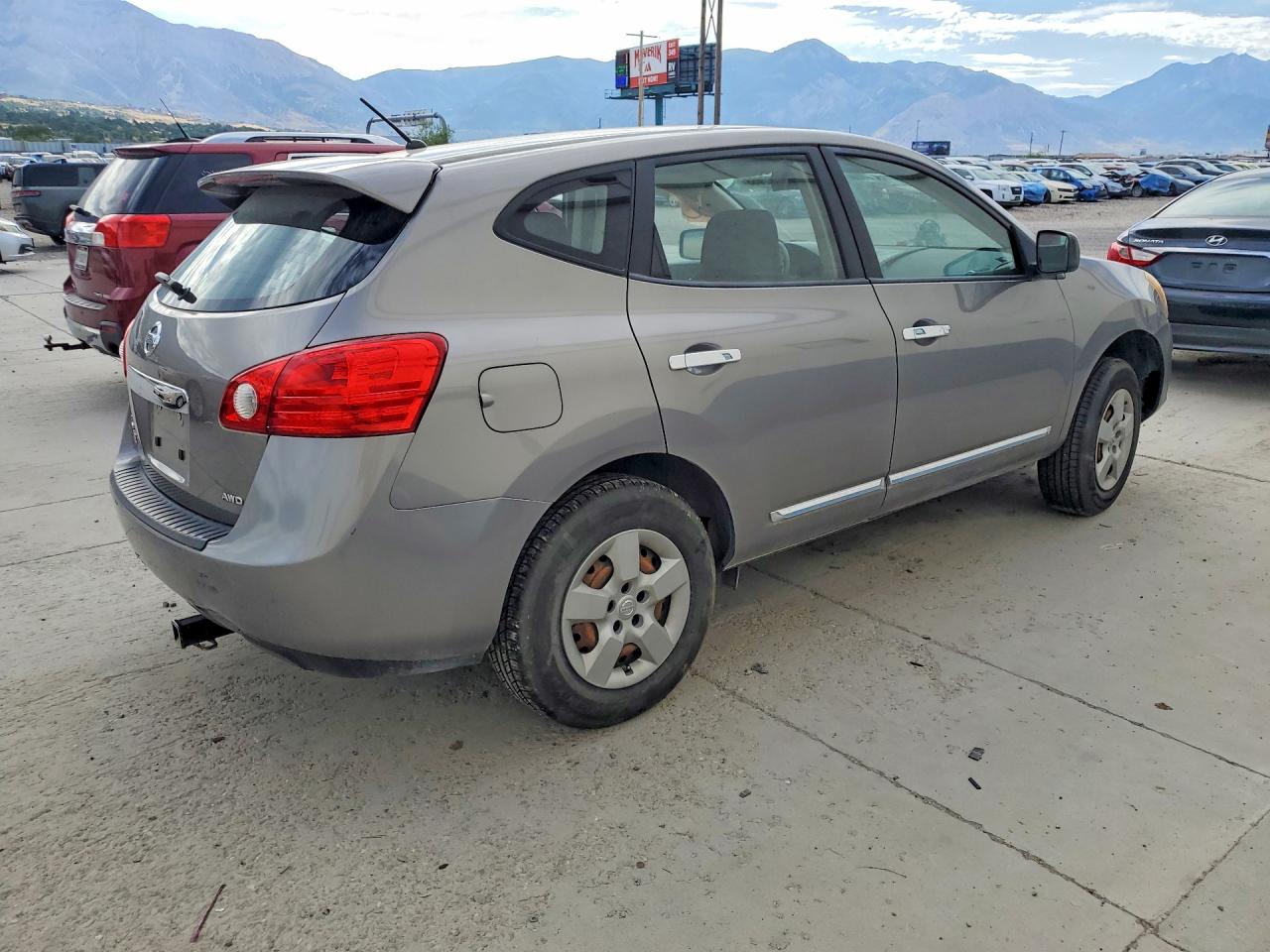2013 Nissan Rogue S White vin: JN8AS5MV4DW654766