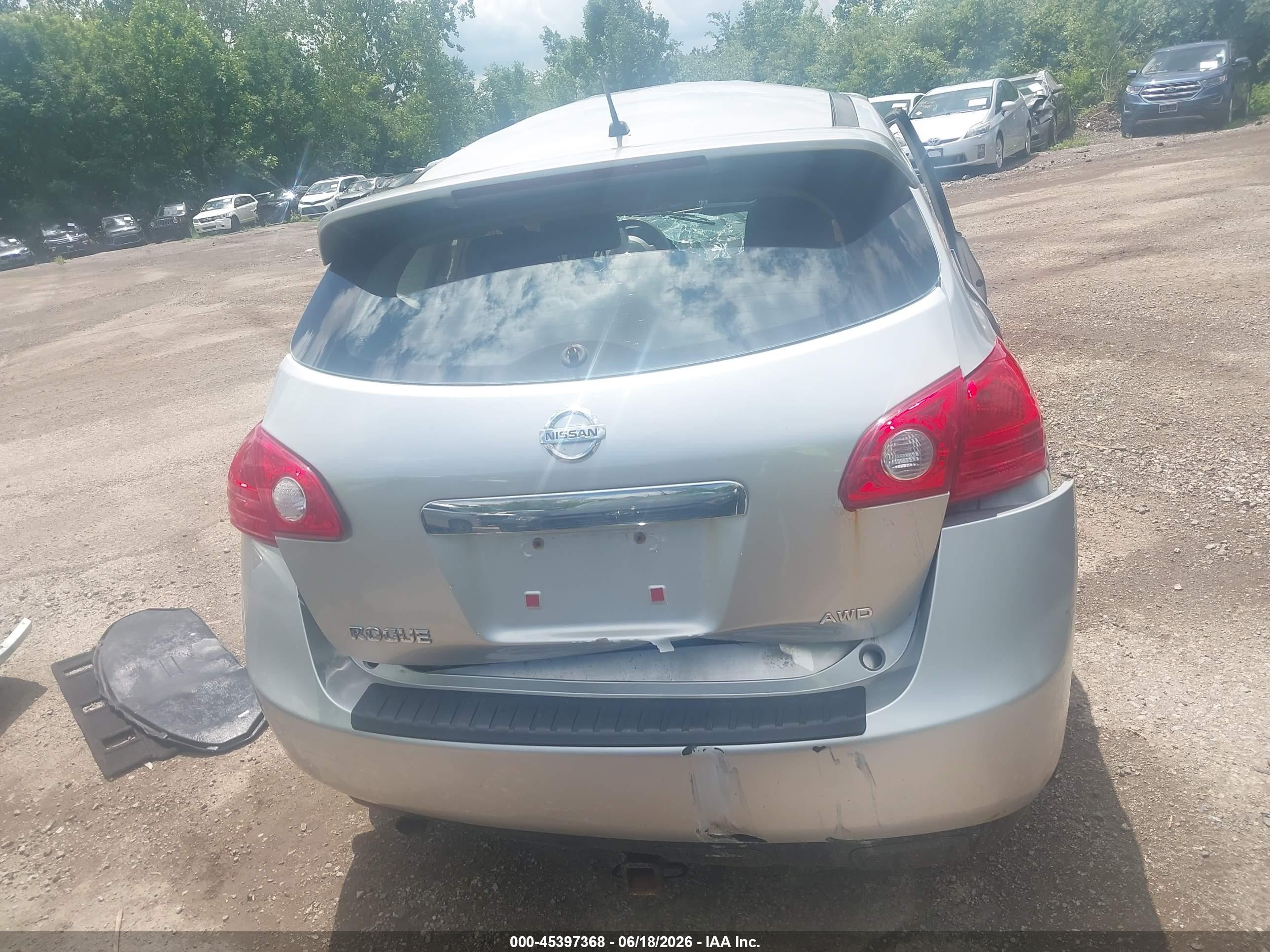 2013 Nissan Rogue S Silver vin: JN8AS5MV4DW665637