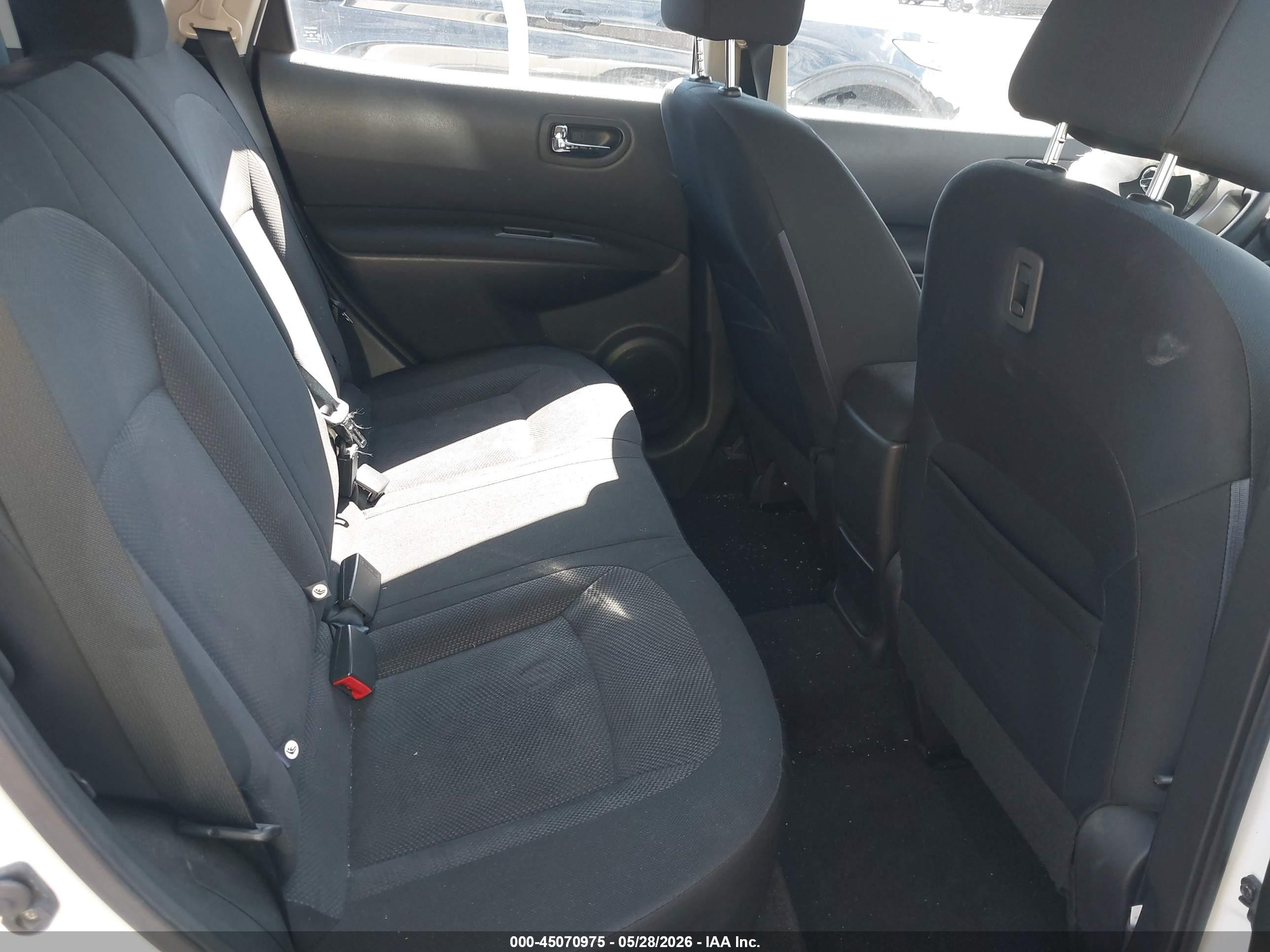 2014 Nissan Rogue Select S White vin: JN8AS5MV4EW704616