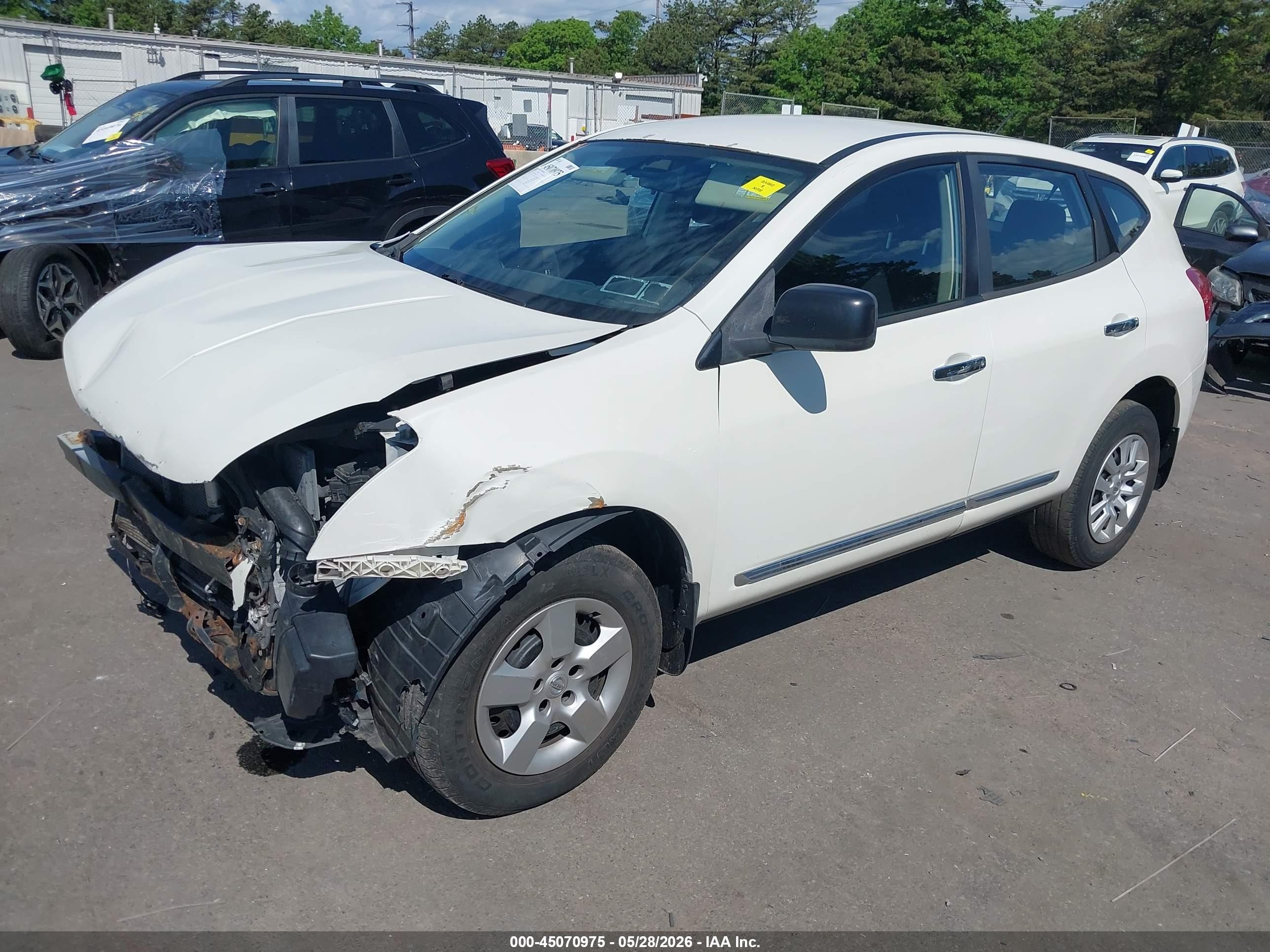 2014 Nissan Rogue Select S White vin: JN8AS5MV4EW704616