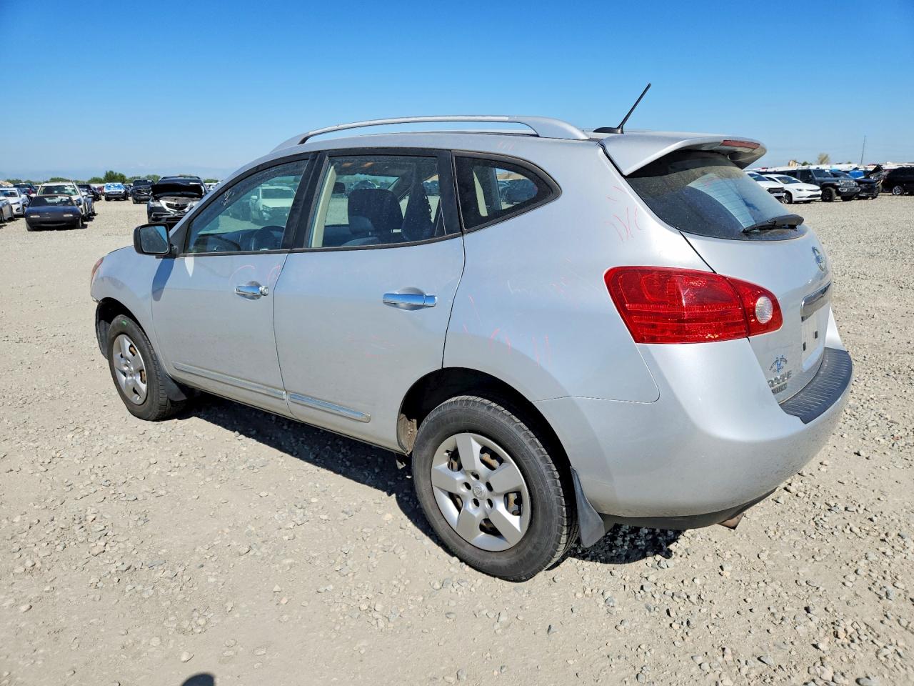 2014 Nissan Rogue Select S Silver vin: JN8AS5MV4EW718533