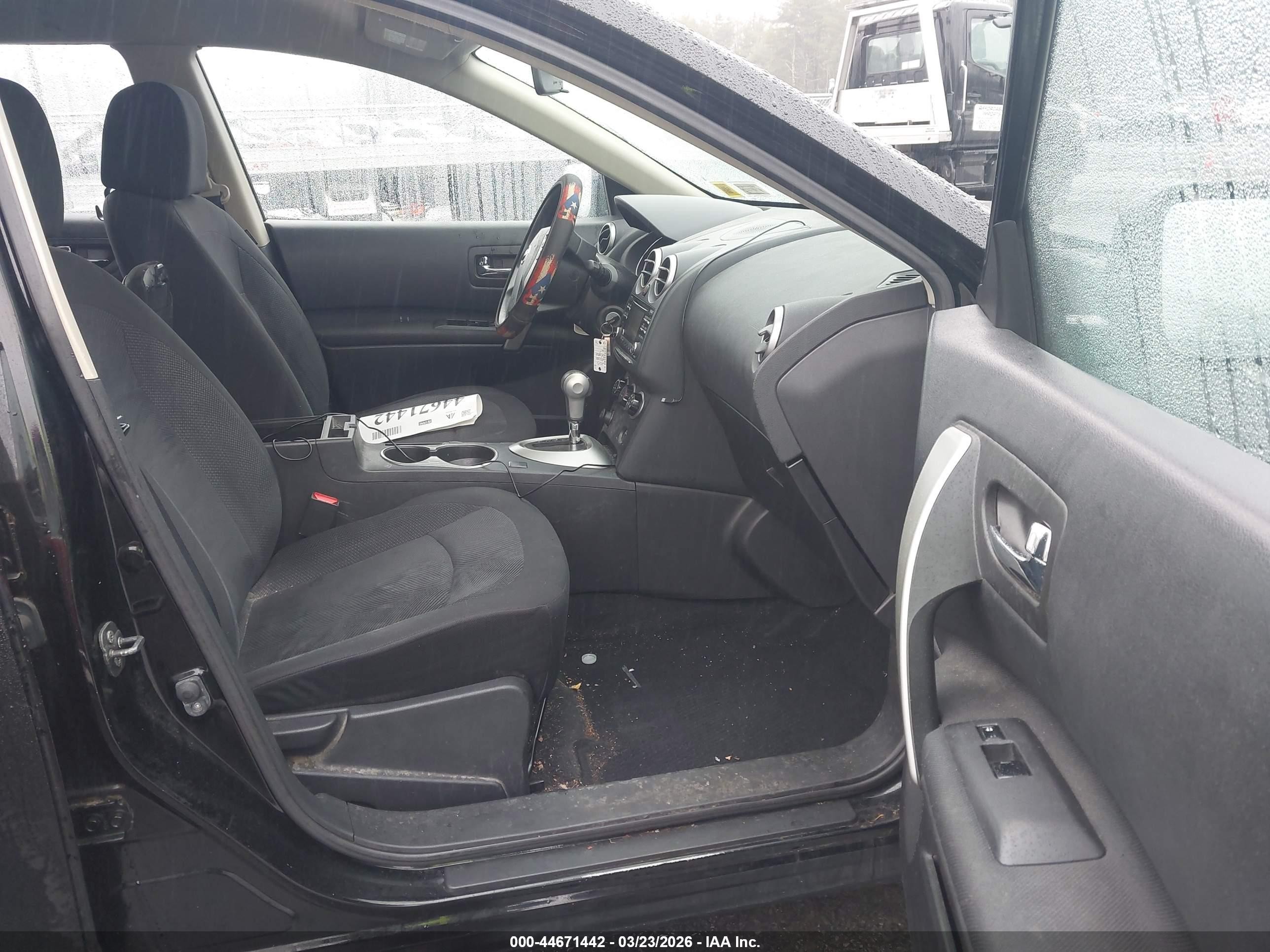 2015 Nissan Rogue Select S Черный vin: JN8AS5MV4FW258162
