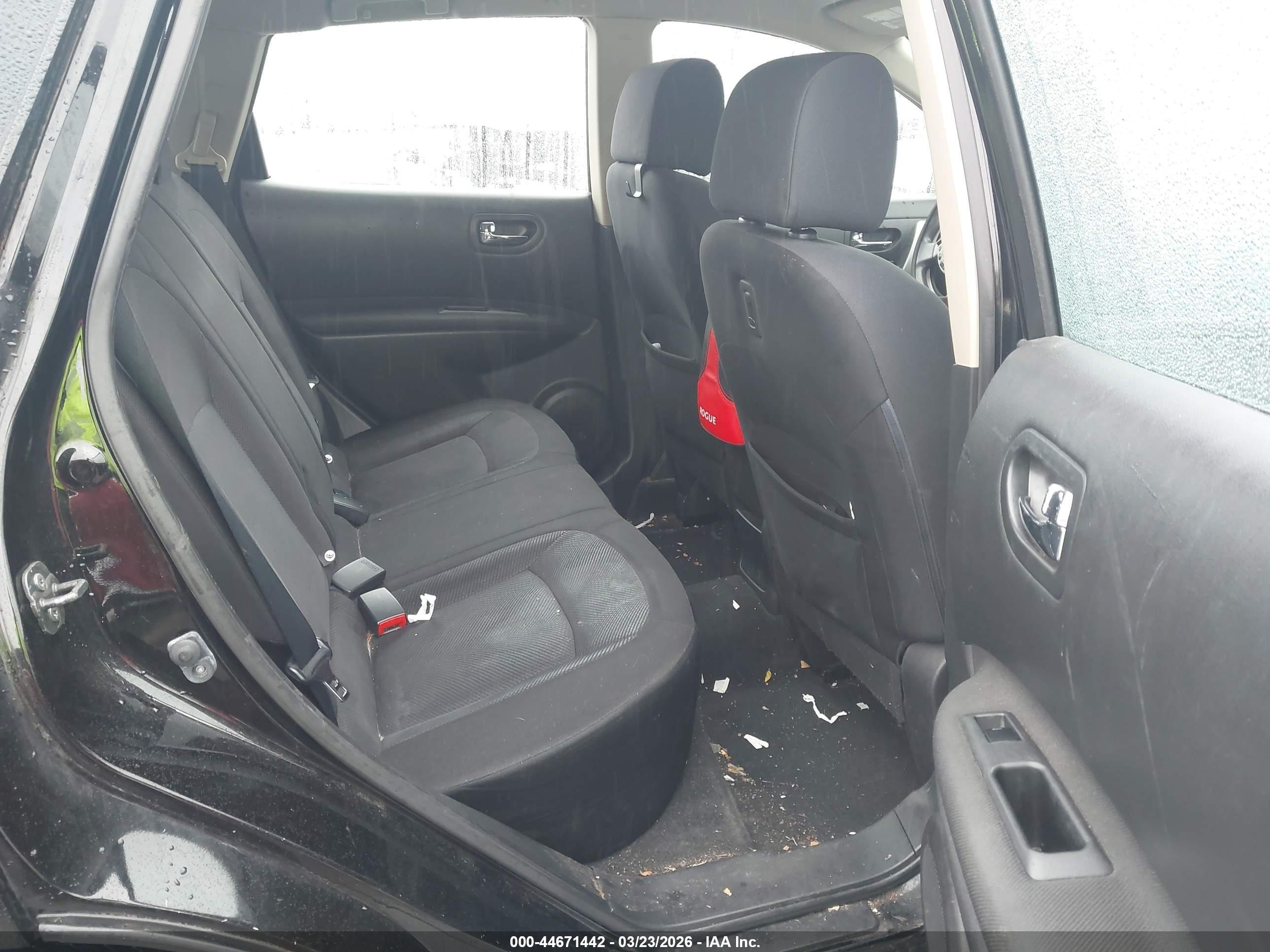 2015 Nissan Rogue Select S Черный vin: JN8AS5MV4FW258162