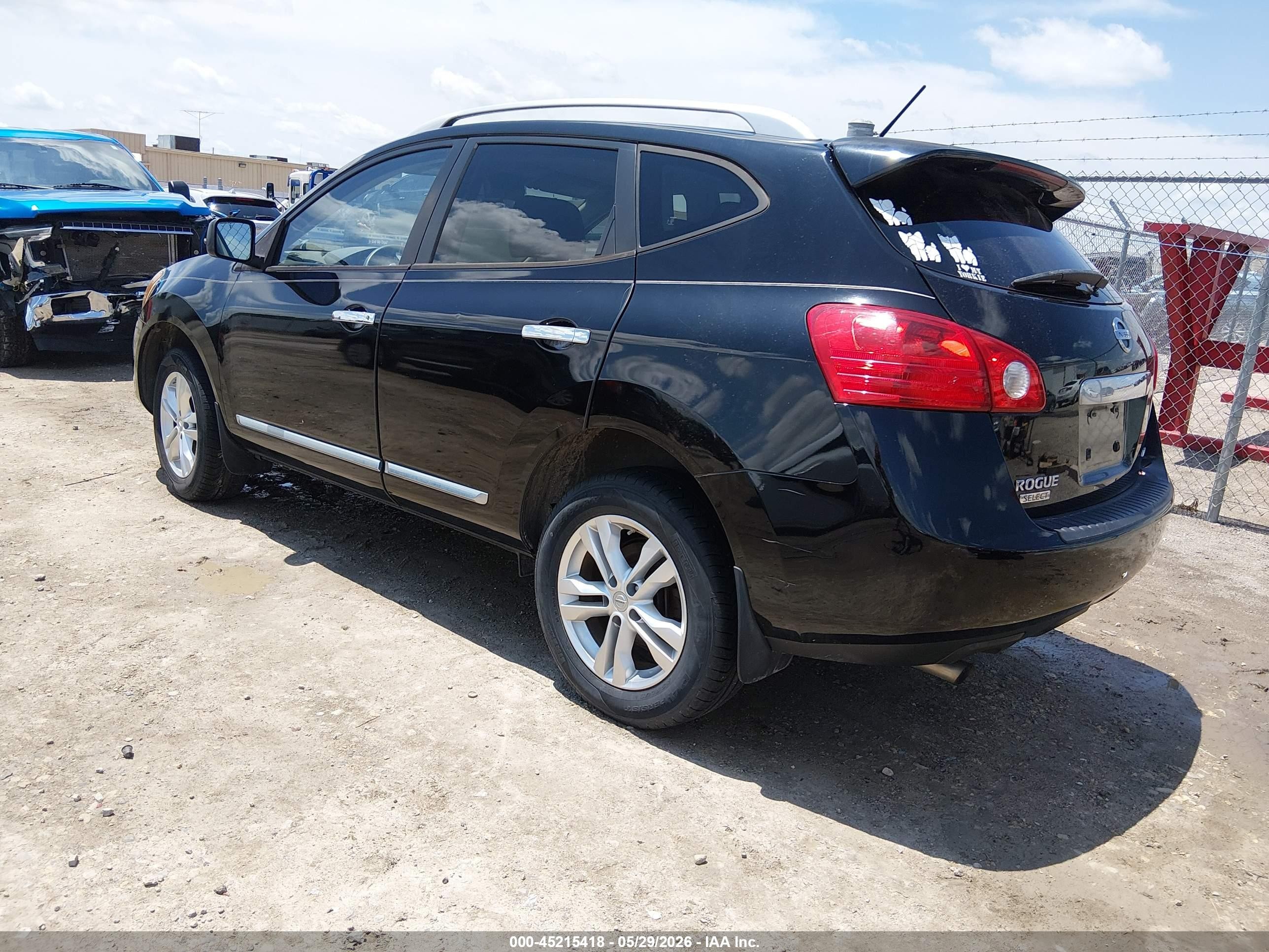 2015 Nissan Rogue Select S Black vin: JN8AS5MV4FW258212