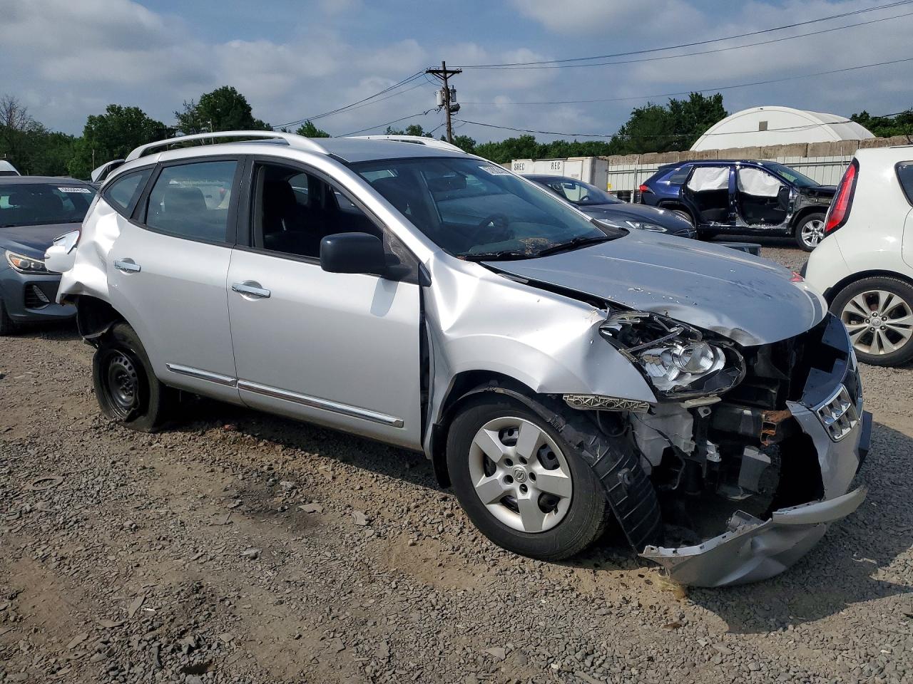 2015 Nissan Rogue Select S Silver vin: JN8AS5MV4FW261238