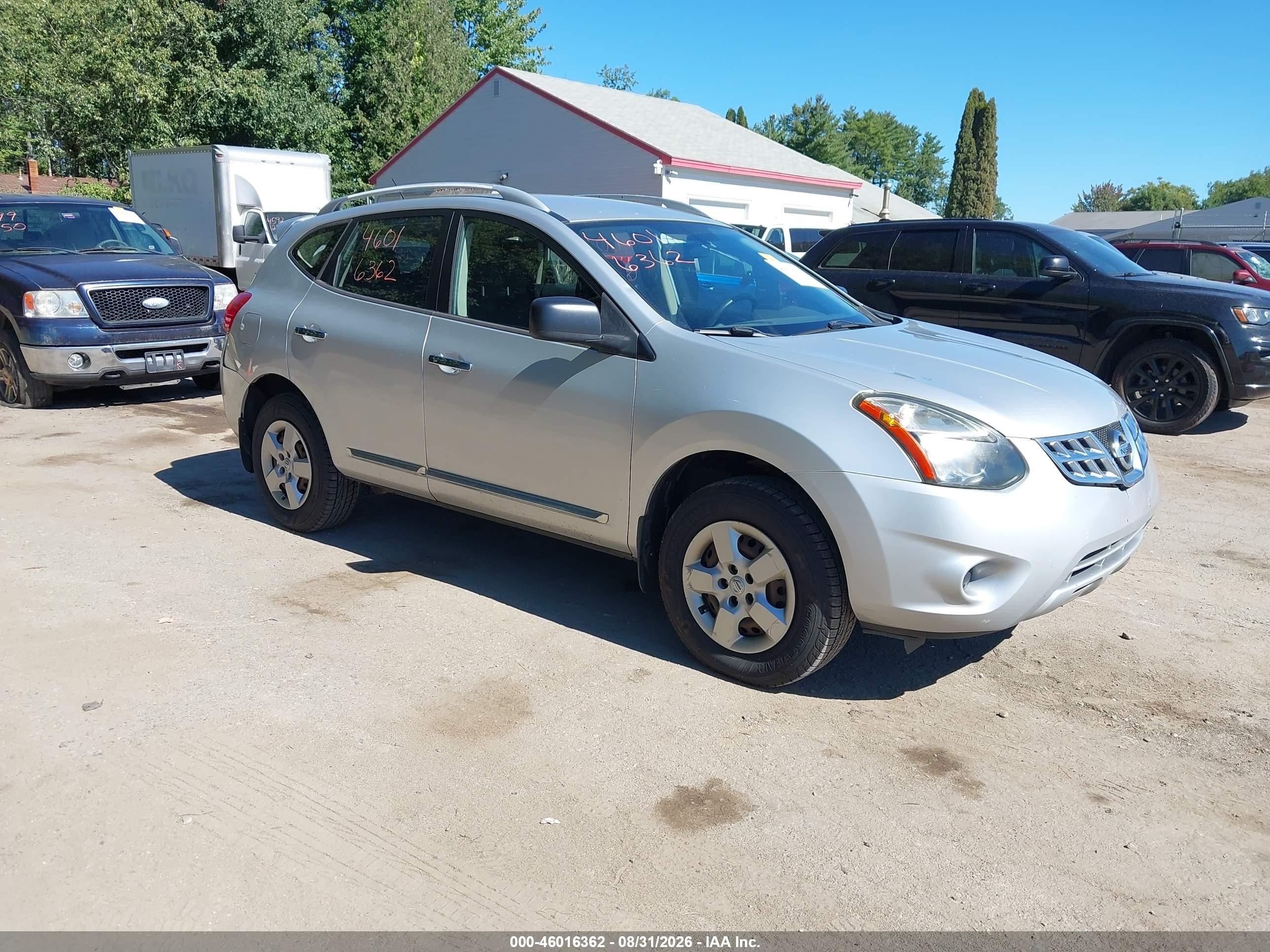 2015 Nissan Rogue Select S Silver vin: JN8AS5MV4FW758077