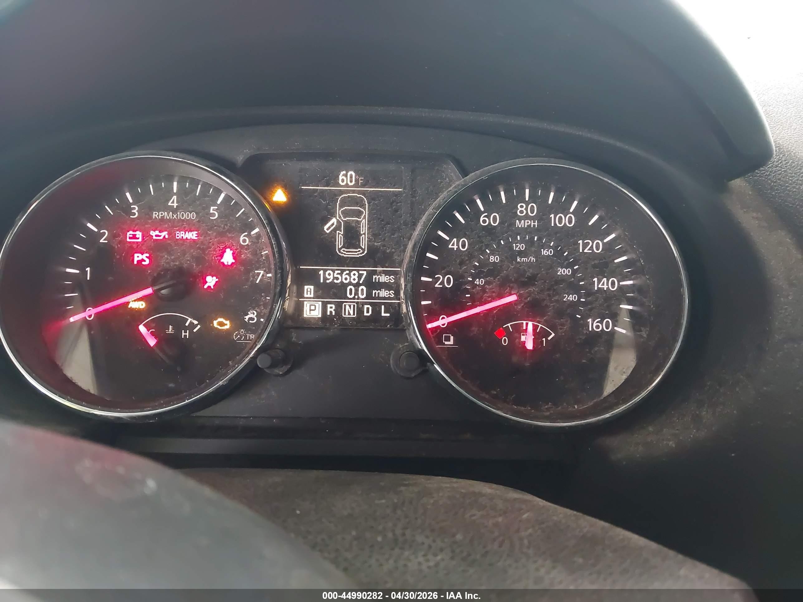 2015 Nissan Rogue Select S Silver vin: JN8AS5MV4FW759388