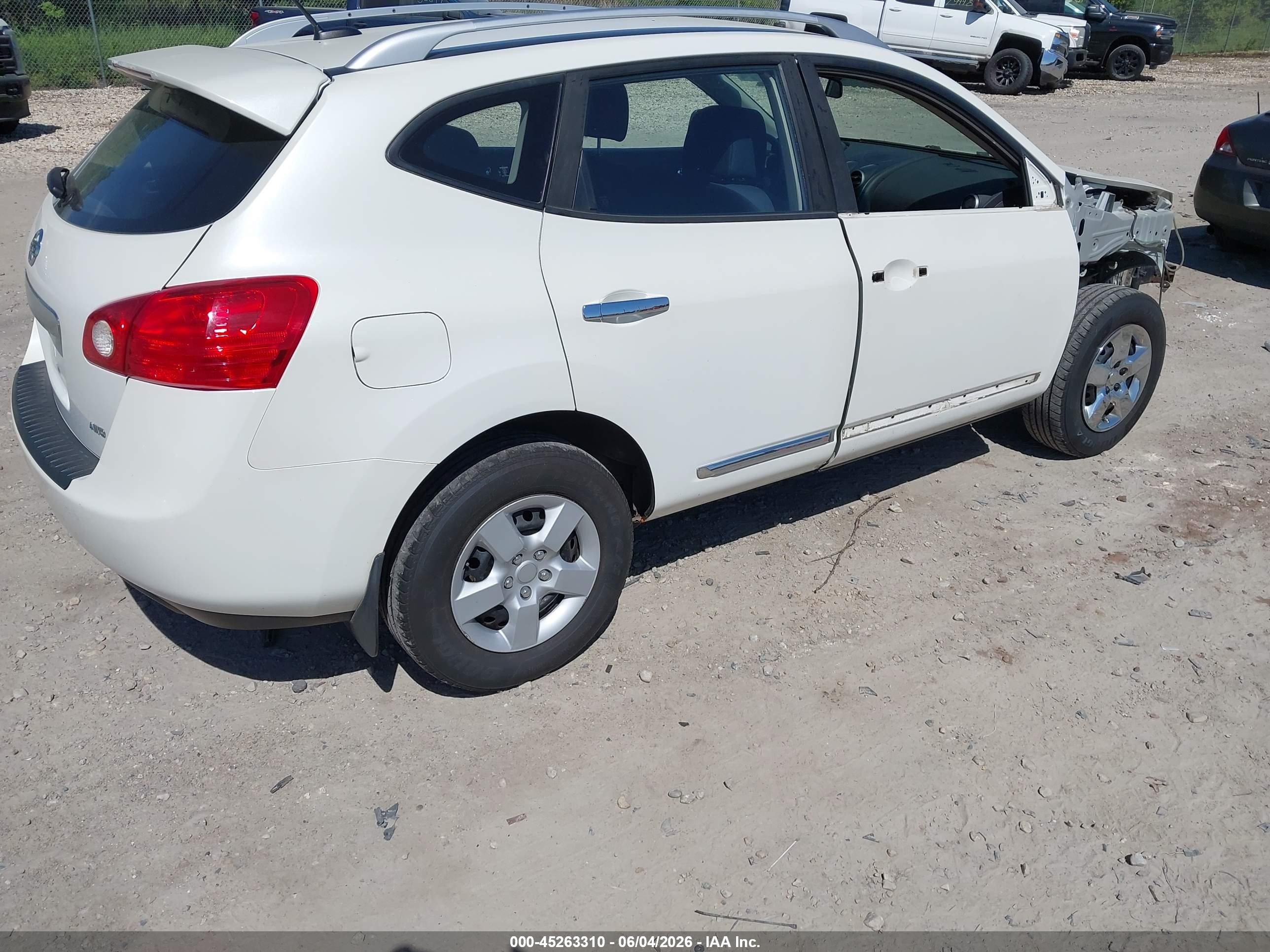 2015 Nissan Rogue Select S Белый vin: JN8AS5MV4FW767832
