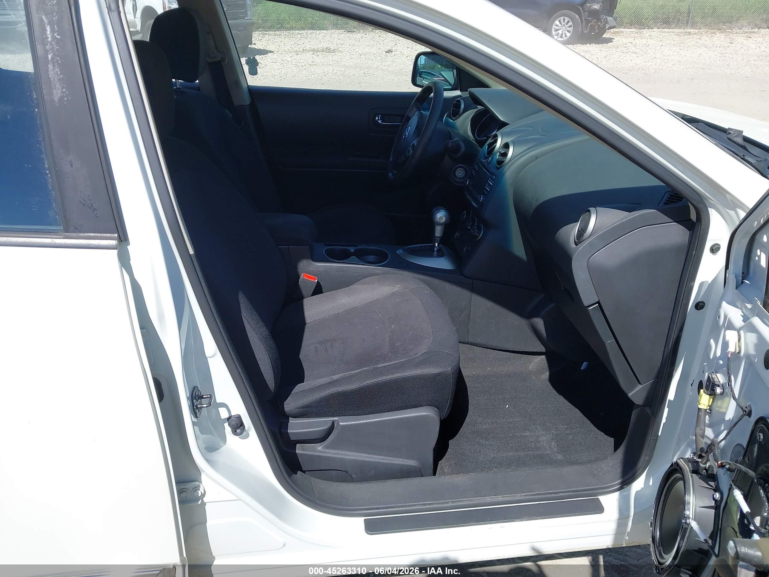 2015 Nissan Rogue Select S Белый vin: JN8AS5MV4FW767832