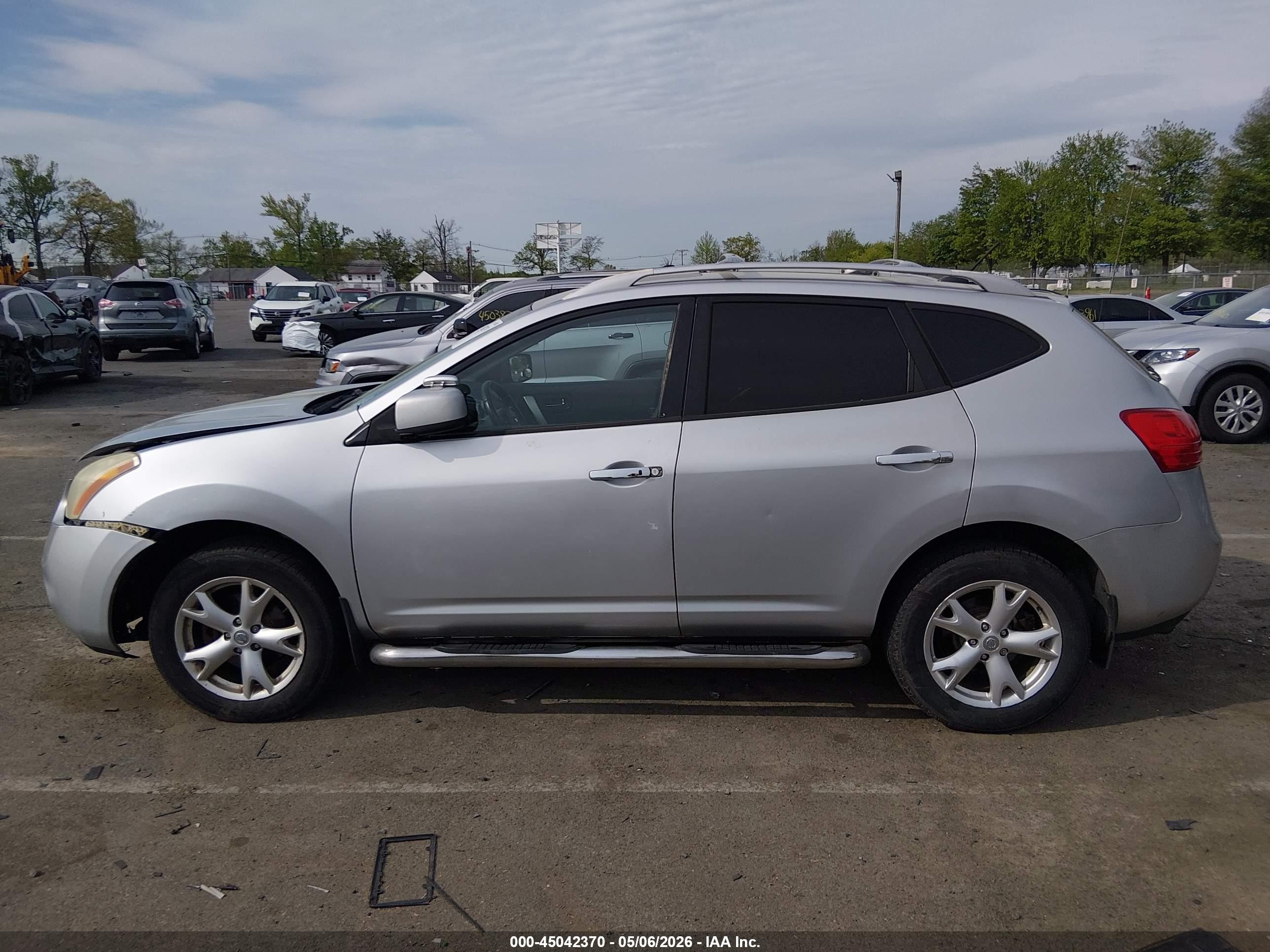 2010 Nissan Rogue Sl Серебряный vin: JN8AS5MV5AW102088