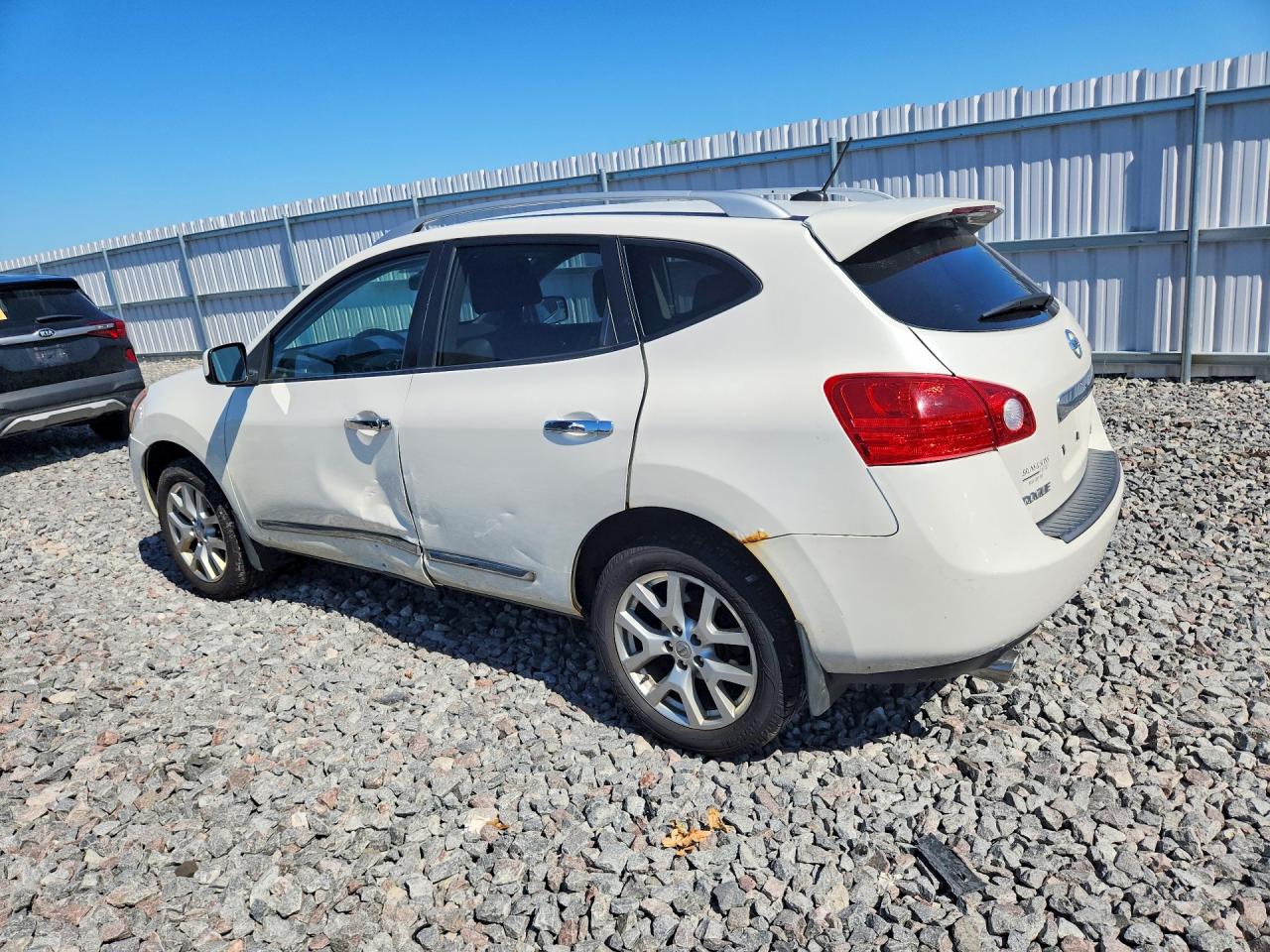 2011 Nissan Rogue S White vin: JN8AS5MV5BW271609