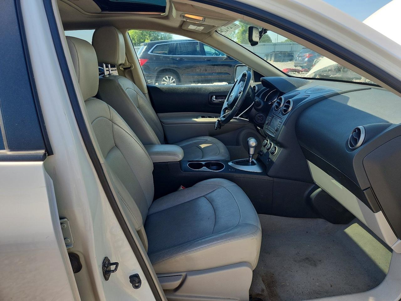 2011 Nissan Rogue S White vin: JN8AS5MV5BW271609