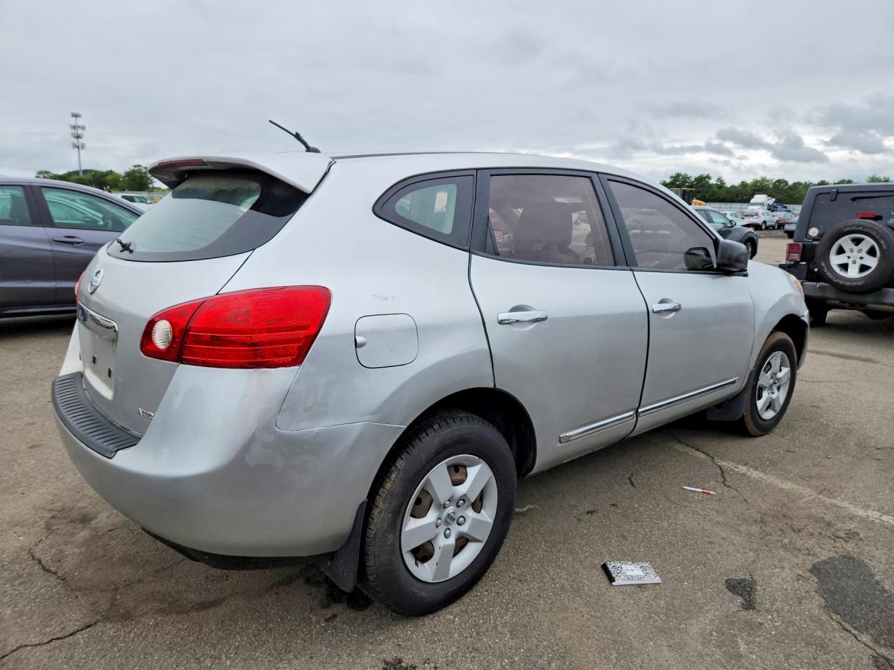 2011 Nissan Rogue S Silver vin: JN8AS5MV5BW290290