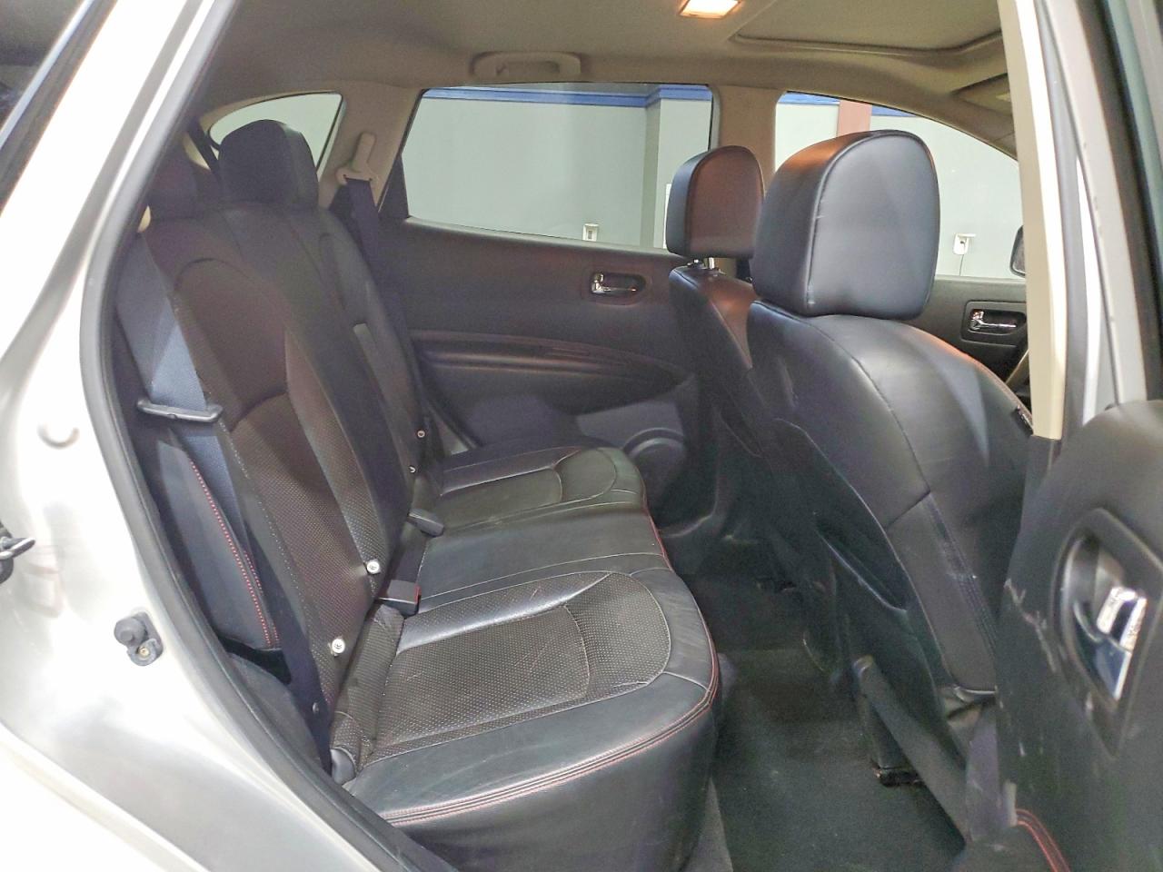 2011 Nissan Rogue S Серебряный vin: JN8AS5MV5BW663523
