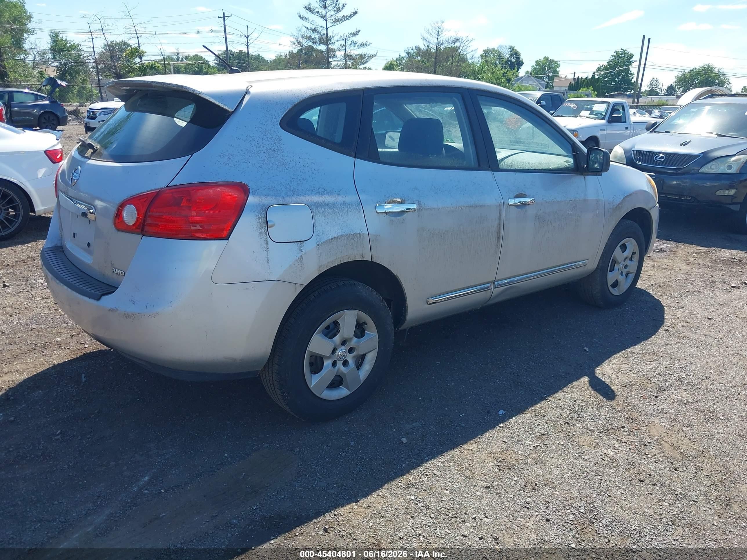 2011 Nissan Rogue S Silver vin: JN8AS5MV5BW666552