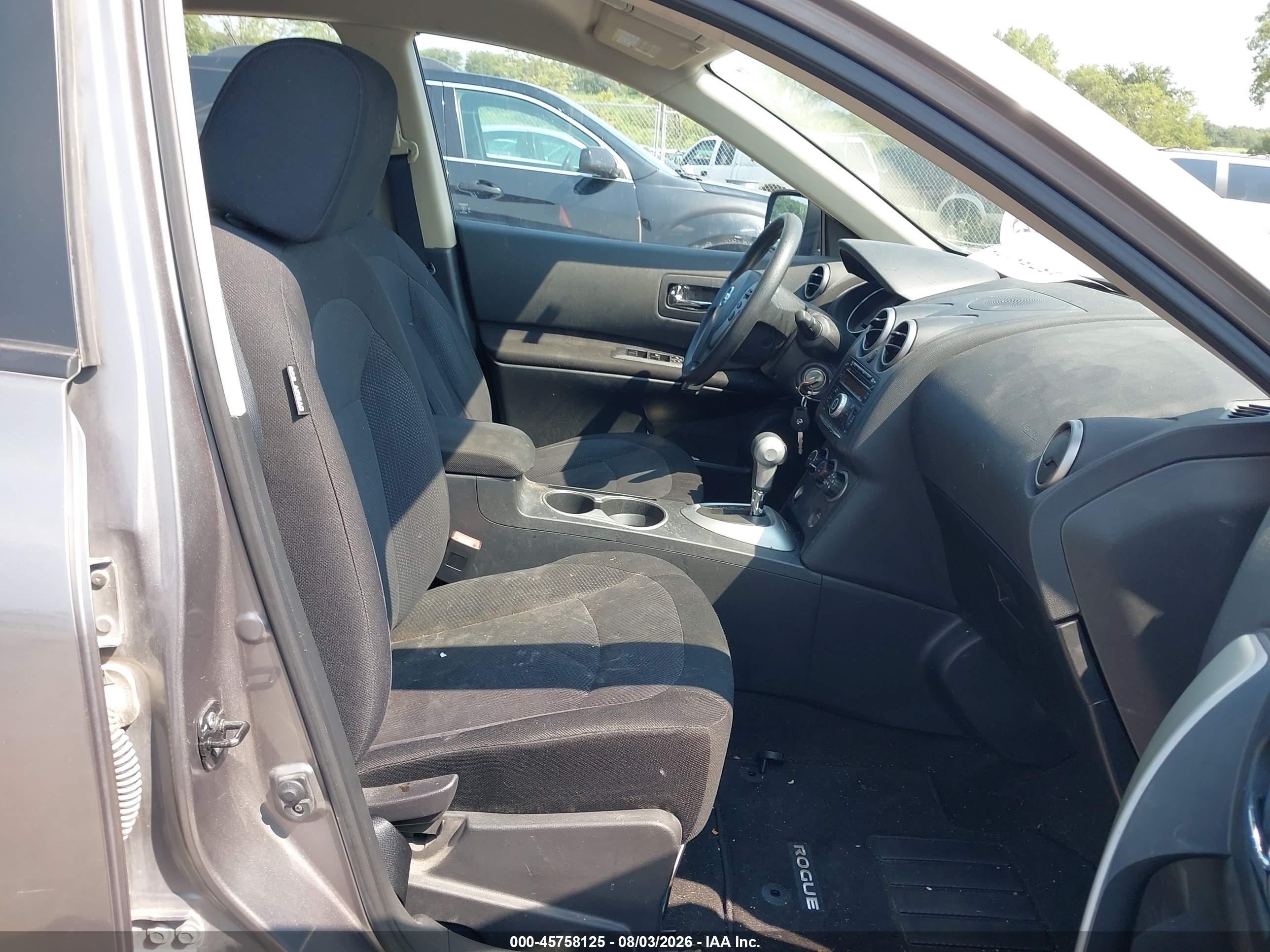 2011 Nissan Rogue S Silver vin: JN8AS5MV5BW680550