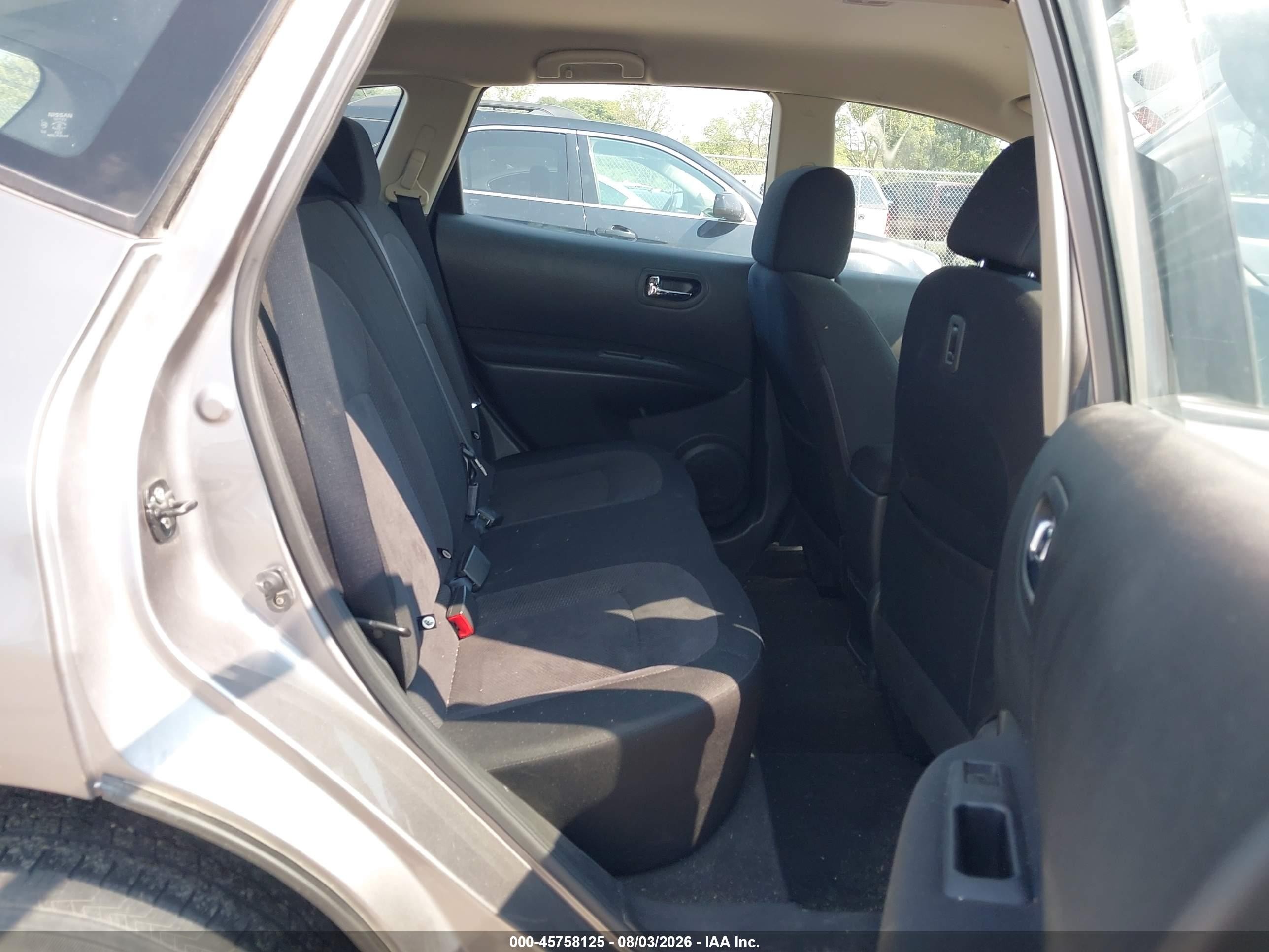 2011 Nissan Rogue S Silver vin: JN8AS5MV5BW680550