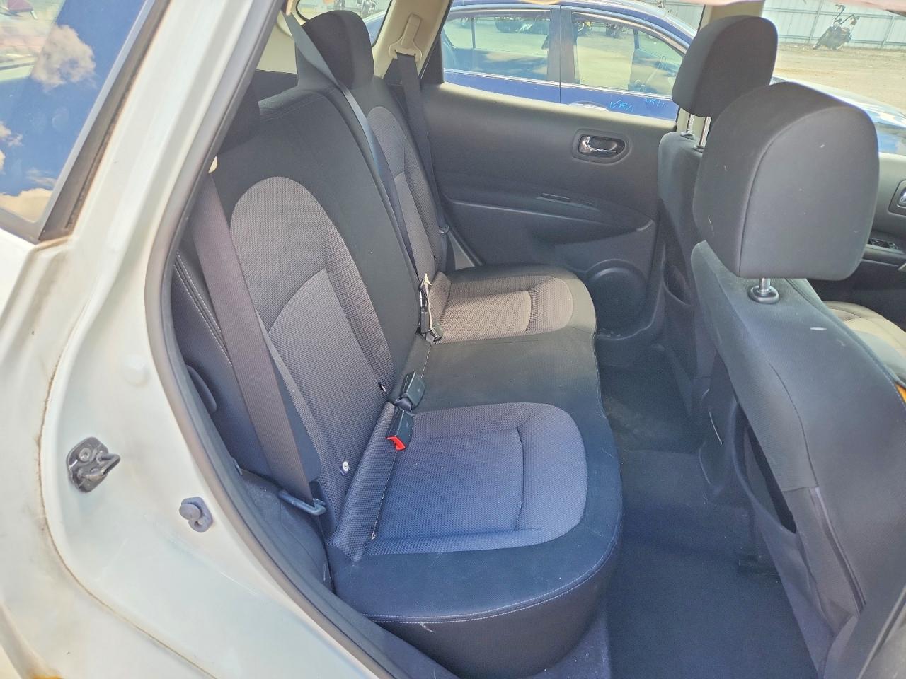 2012 Nissan Rogue S White vin: JN8AS5MV5CW369024
