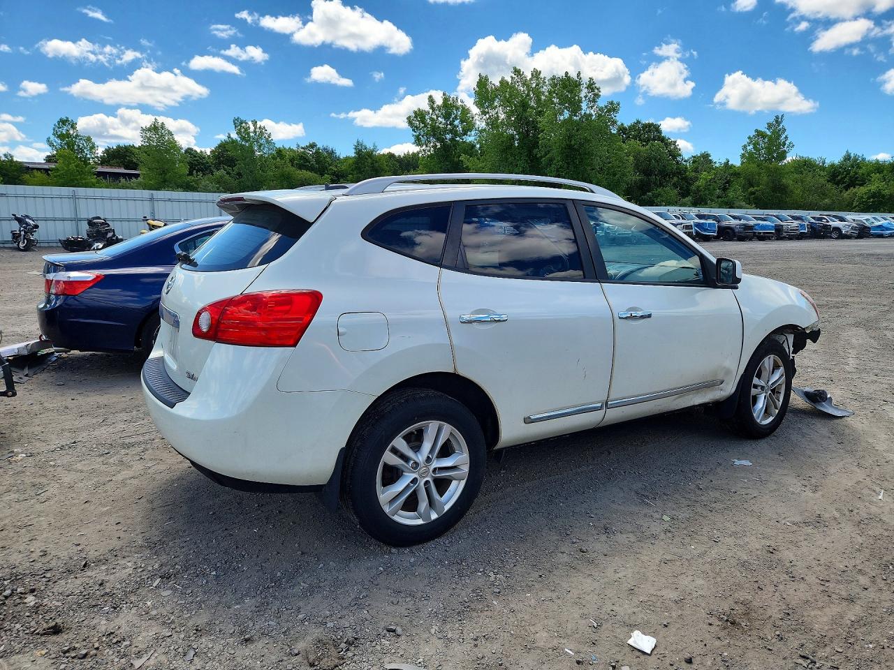2012 Nissan Rogue S White vin: JN8AS5MV5CW369024