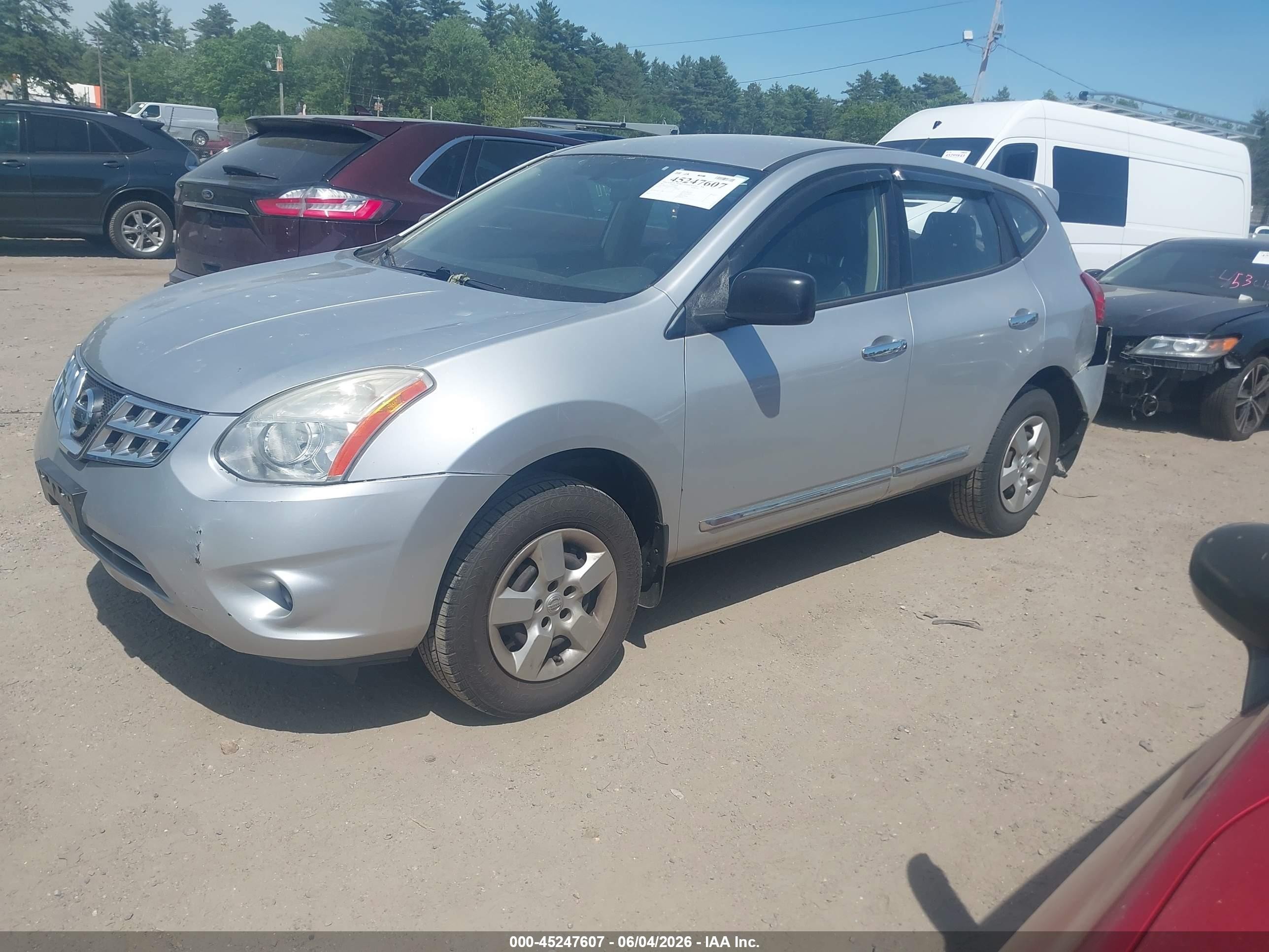2012 Nissan Rogue S Silver vin: JN8AS5MV5CW709952