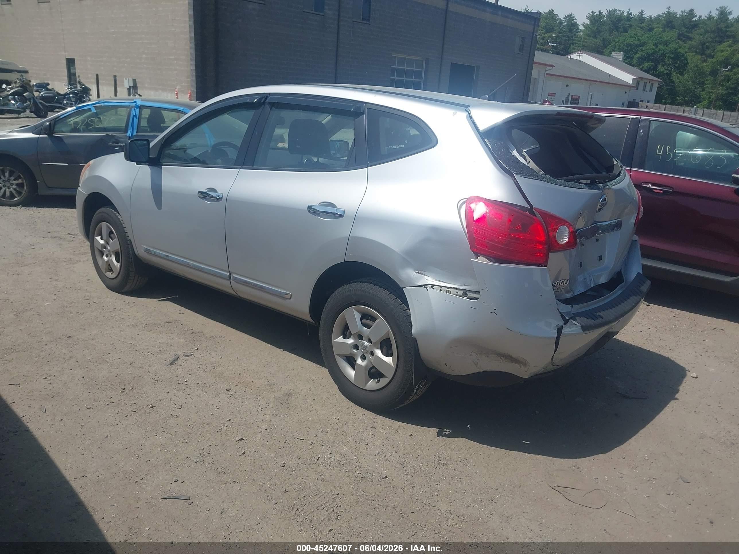 2012 Nissan Rogue S Silver vin: JN8AS5MV5CW709952
