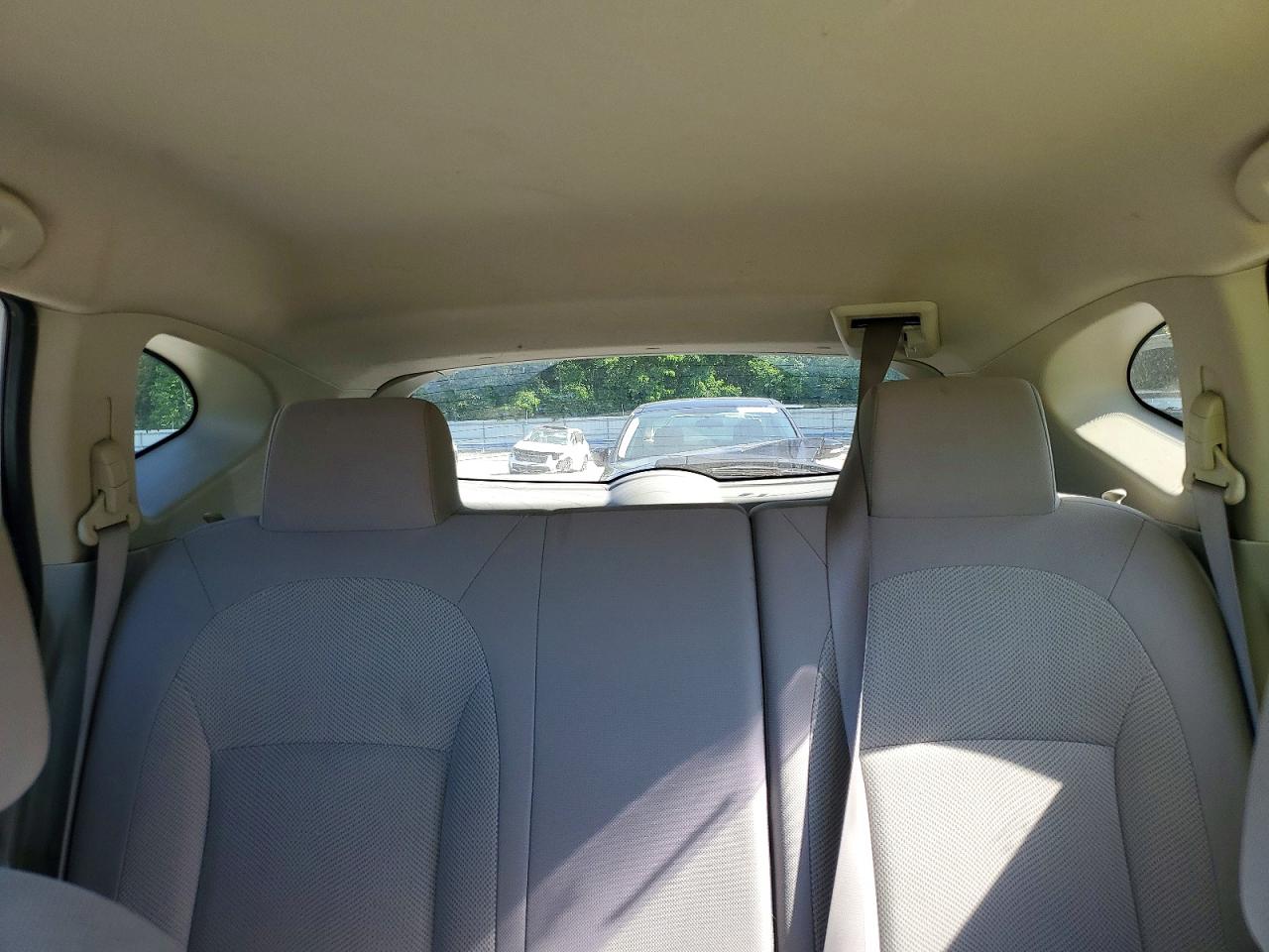 2012 Nissan Rogue S Silver vin: JN8AS5MV5CW711636