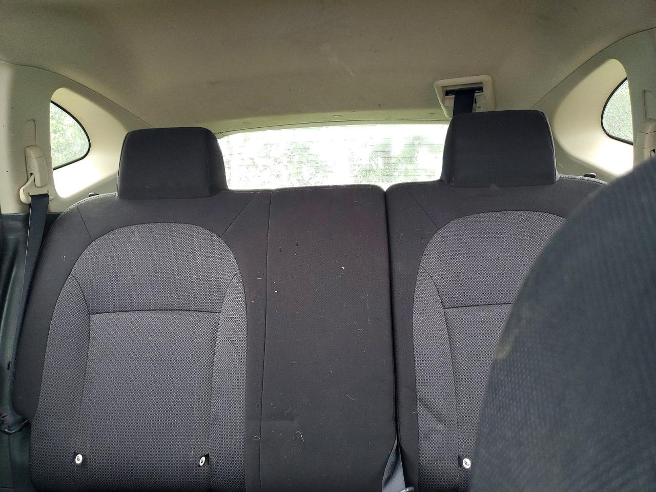 2012 Nissan Rogue S Silver vin: JN8AS5MV5CW712429
