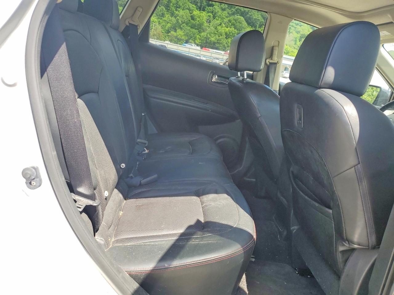 2013 Nissan Rogue S Silver vin: JN8AS5MV5DW122362