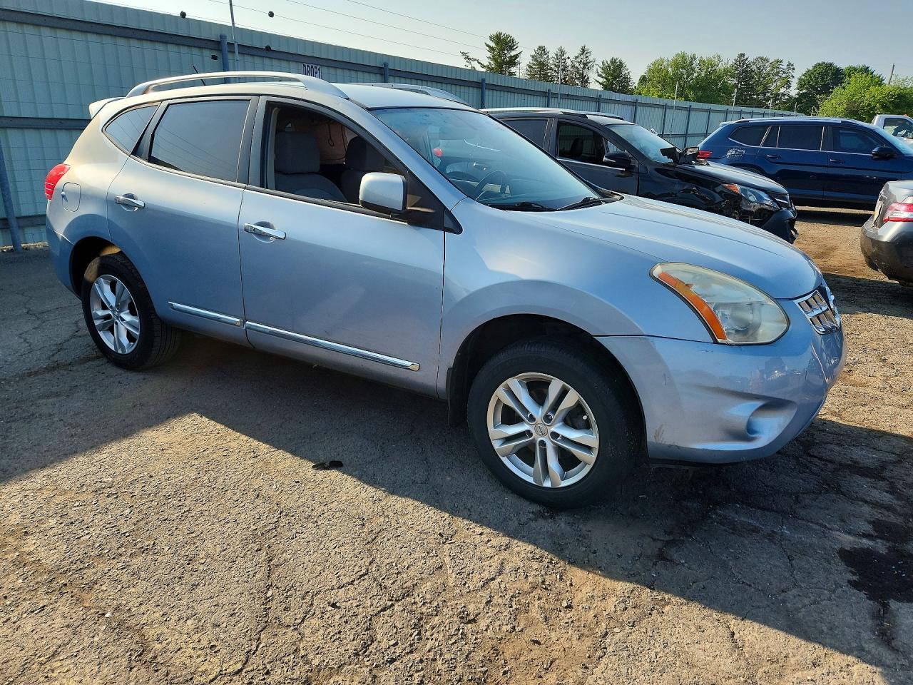 2013 Nissan Rogue S Silver vin: JN8AS5MV5DW139002
