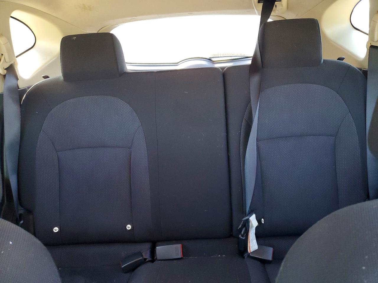 2013 Nissan Rogue S Silver vin: JN8AS5MV5DW601431