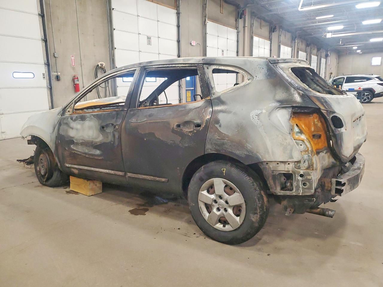 2013 Nissan Rogue S Burn vin: JN8AS5MV5DW604040