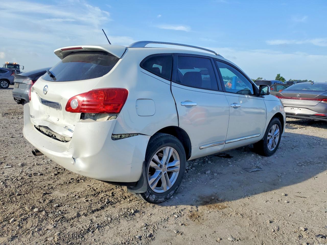 2013 Nissan Rogue S White vin: JN8AS5MV5DW624434