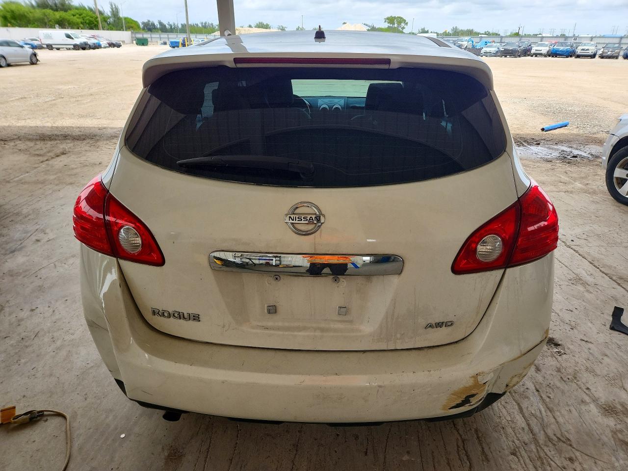 2013 Nissan Rogue S White vin: JN8AS5MV5DW632579
