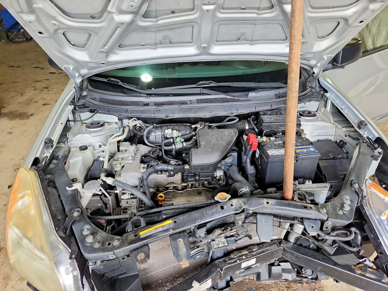 2013 Nissan Rogue S Silver vin: JN8AS5MV5DW641623