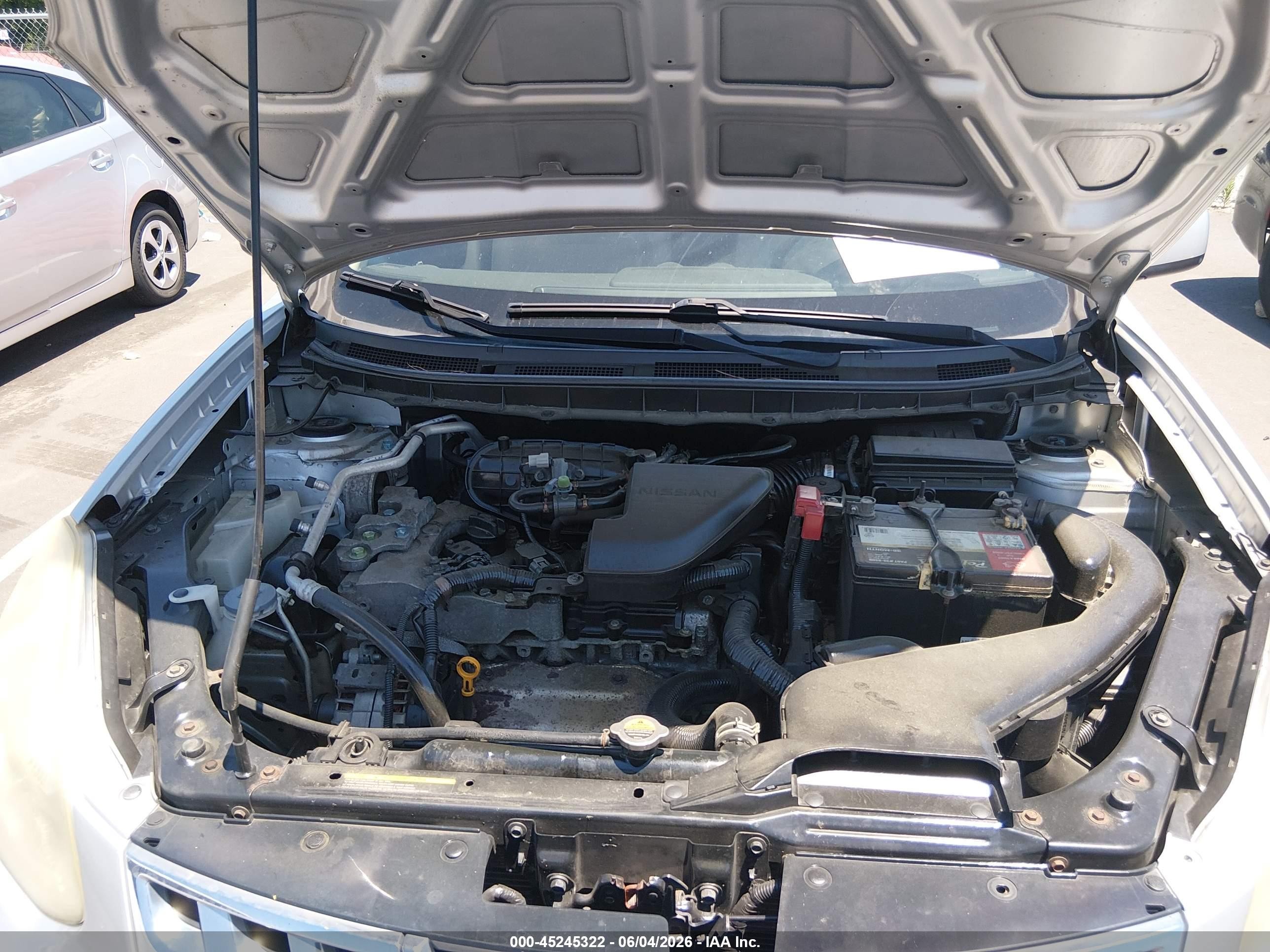 2013 Nissan Rogue S Серебряный vin: JN8AS5MV5DW653044