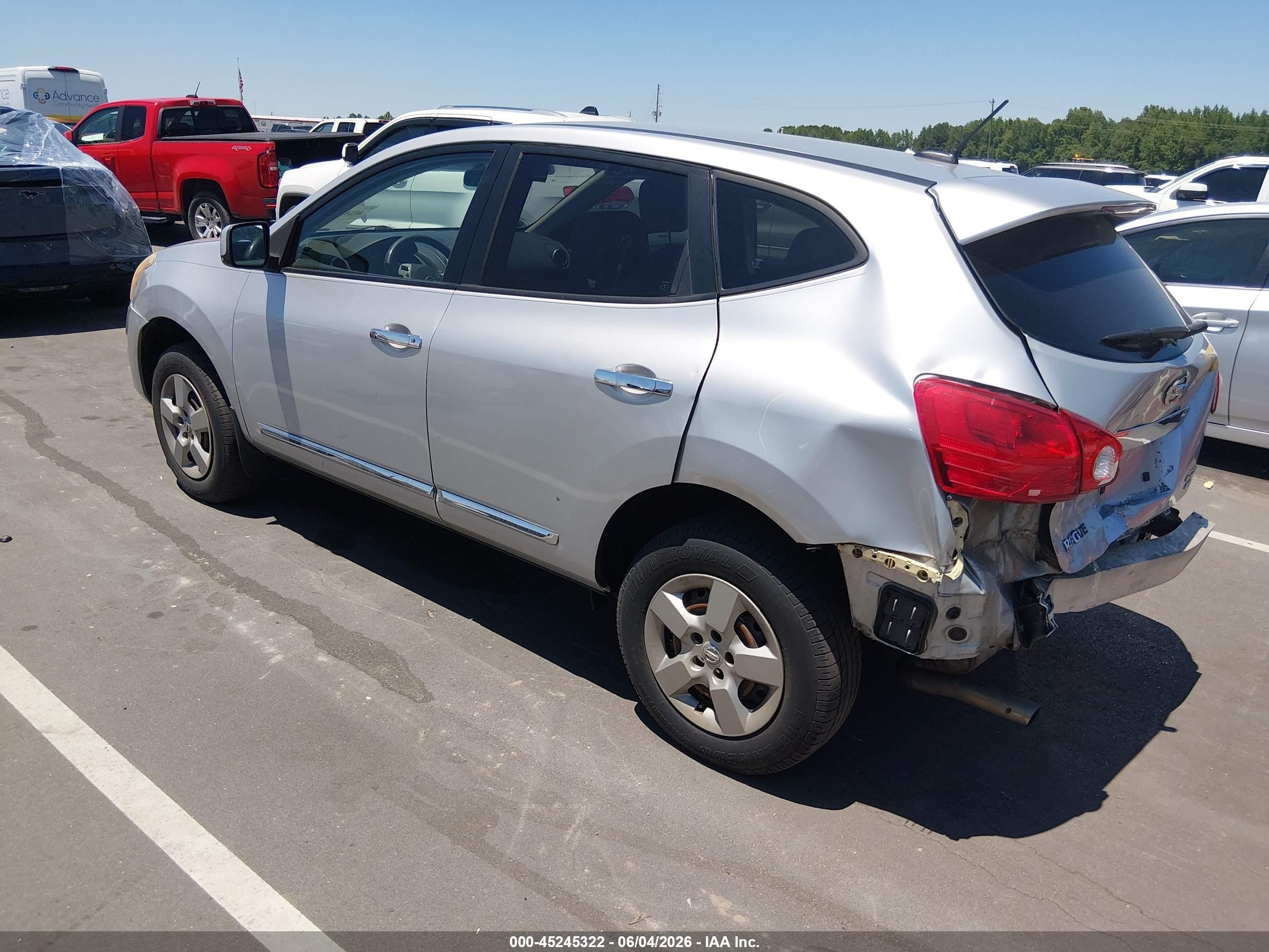 2013 Nissan Rogue S Серебряный vin: JN8AS5MV5DW653044