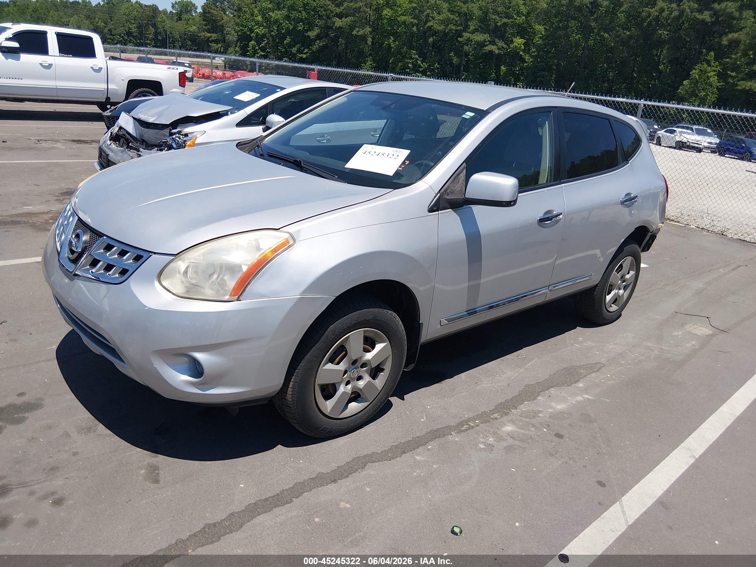 2013 Nissan Rogue S Серебряный vin: JN8AS5MV5DW653044