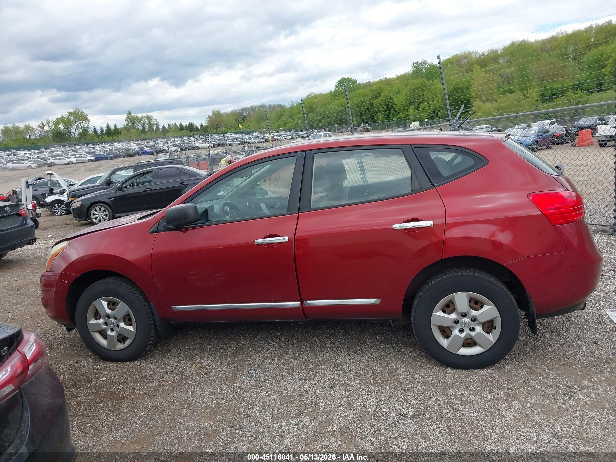 2014 Nissan Rogue Select S Red vin: JN8AS5MV5EW700588