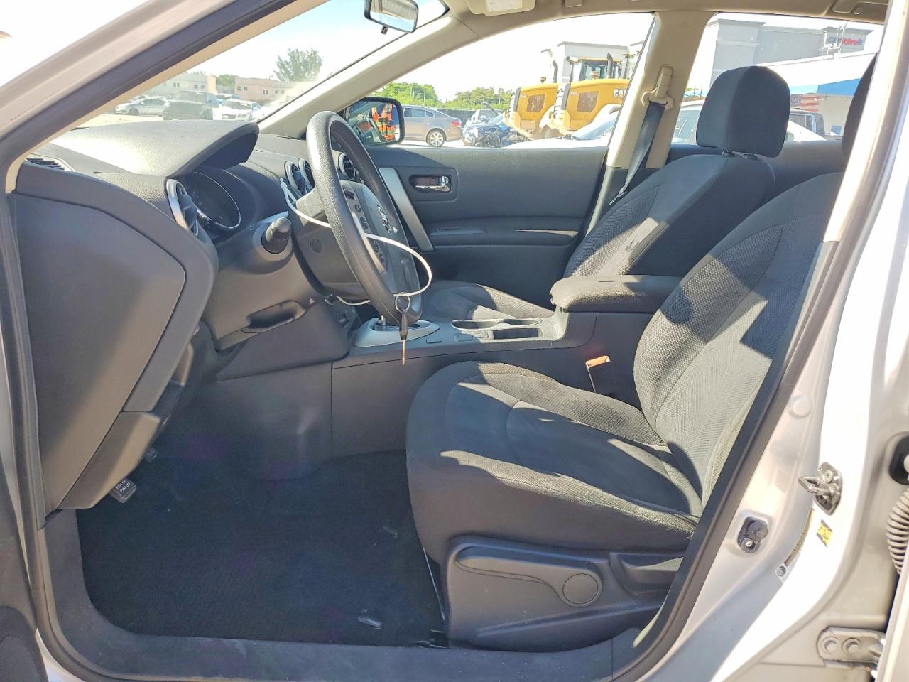 2015 Nissan Rogue Select S Silver vin: JN8AS5MV5FW253469