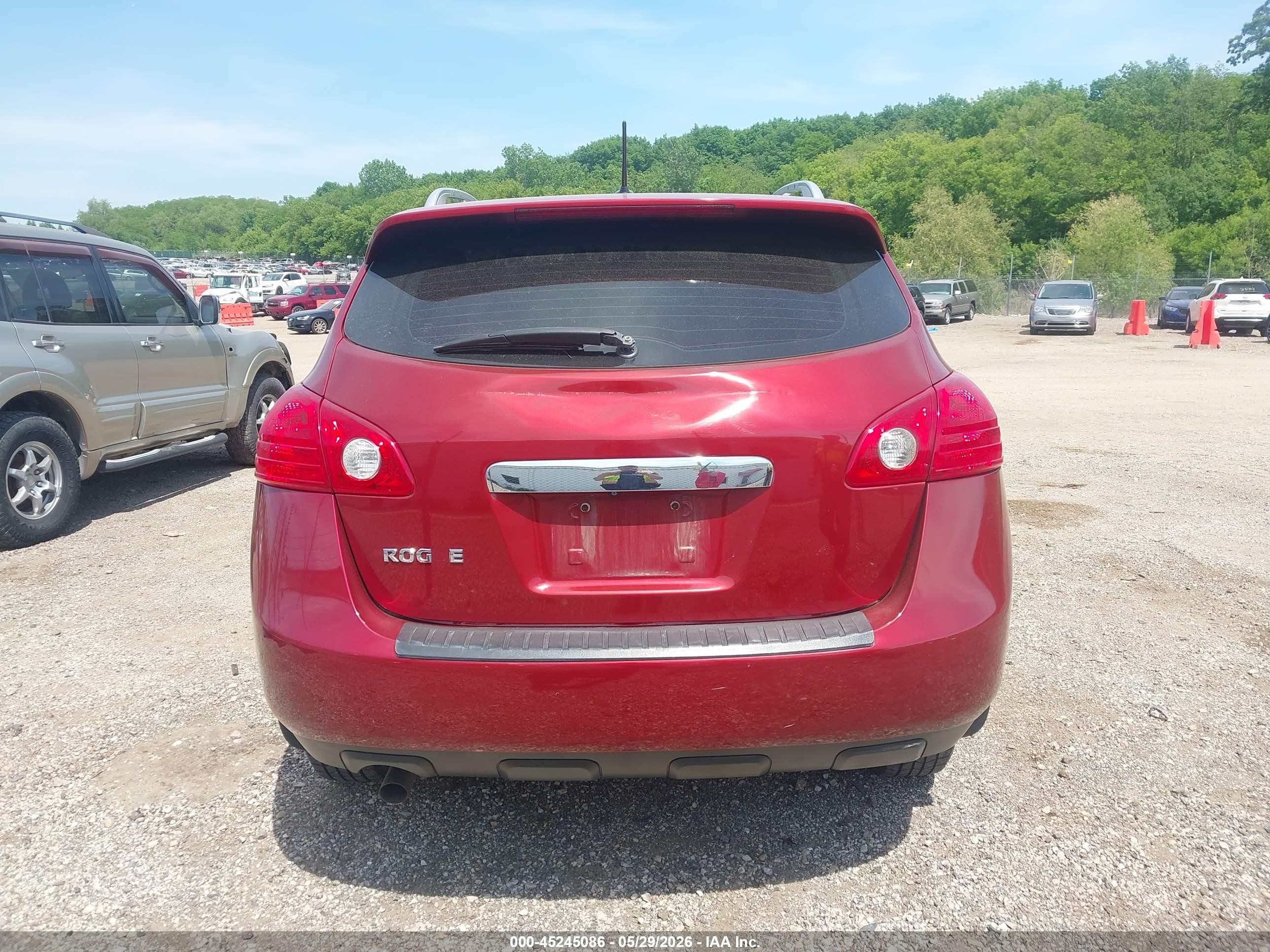 2015 Nissan Rogue Select S Red vin: JN8AS5MV5FW750912