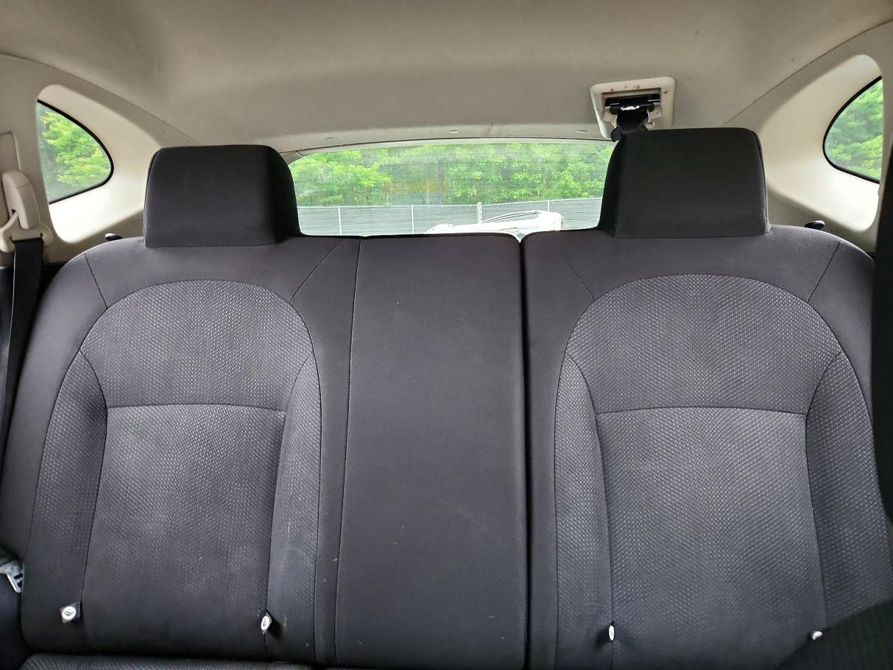 2015 Nissan Rogue Select S Серебряный vin: JN8AS5MV5FW768777