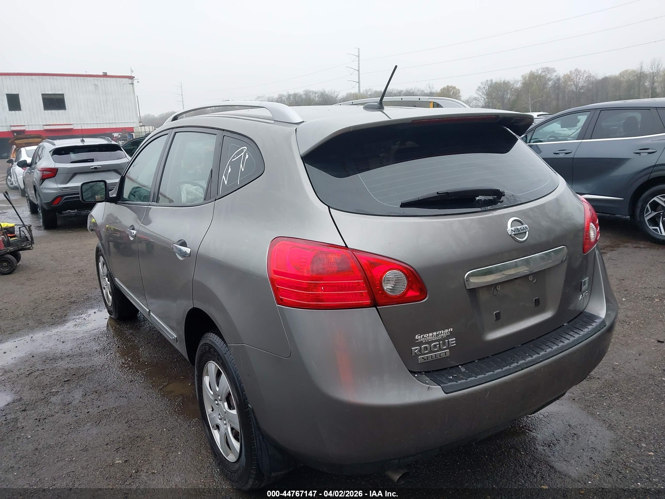 2015 Nissan Rogue Select S Beige vin: JN8AS5MV5FW770366