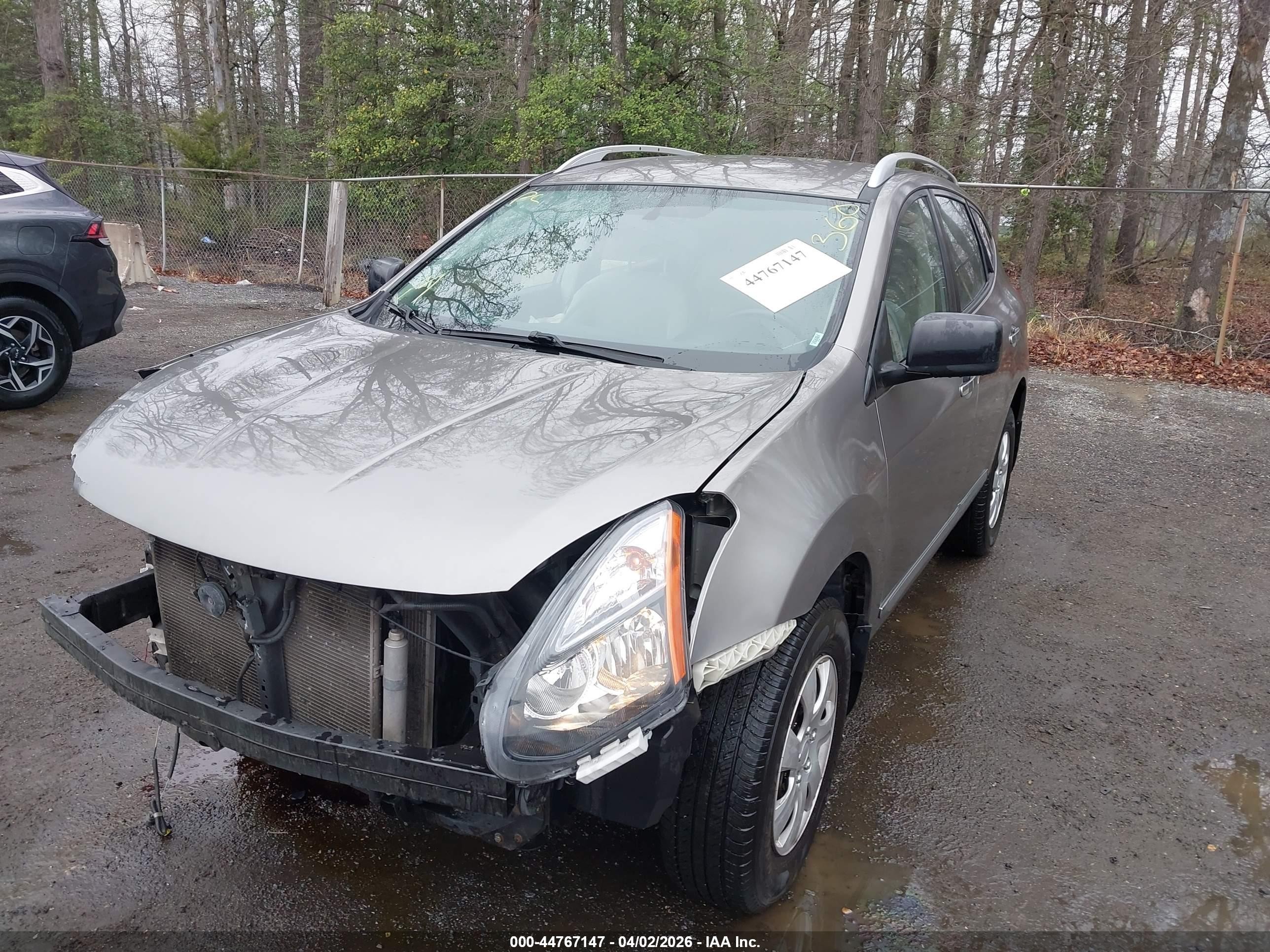 2015 Nissan Rogue Select S Beige vin: JN8AS5MV5FW770366