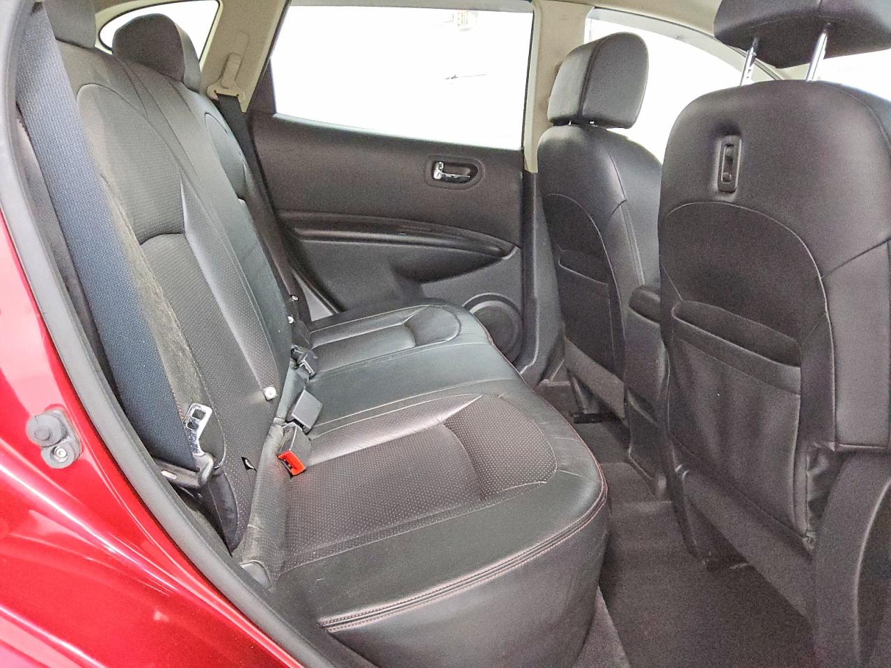 2010 Nissan Rogue S Red vin: JN8AS5MV6AW106831
