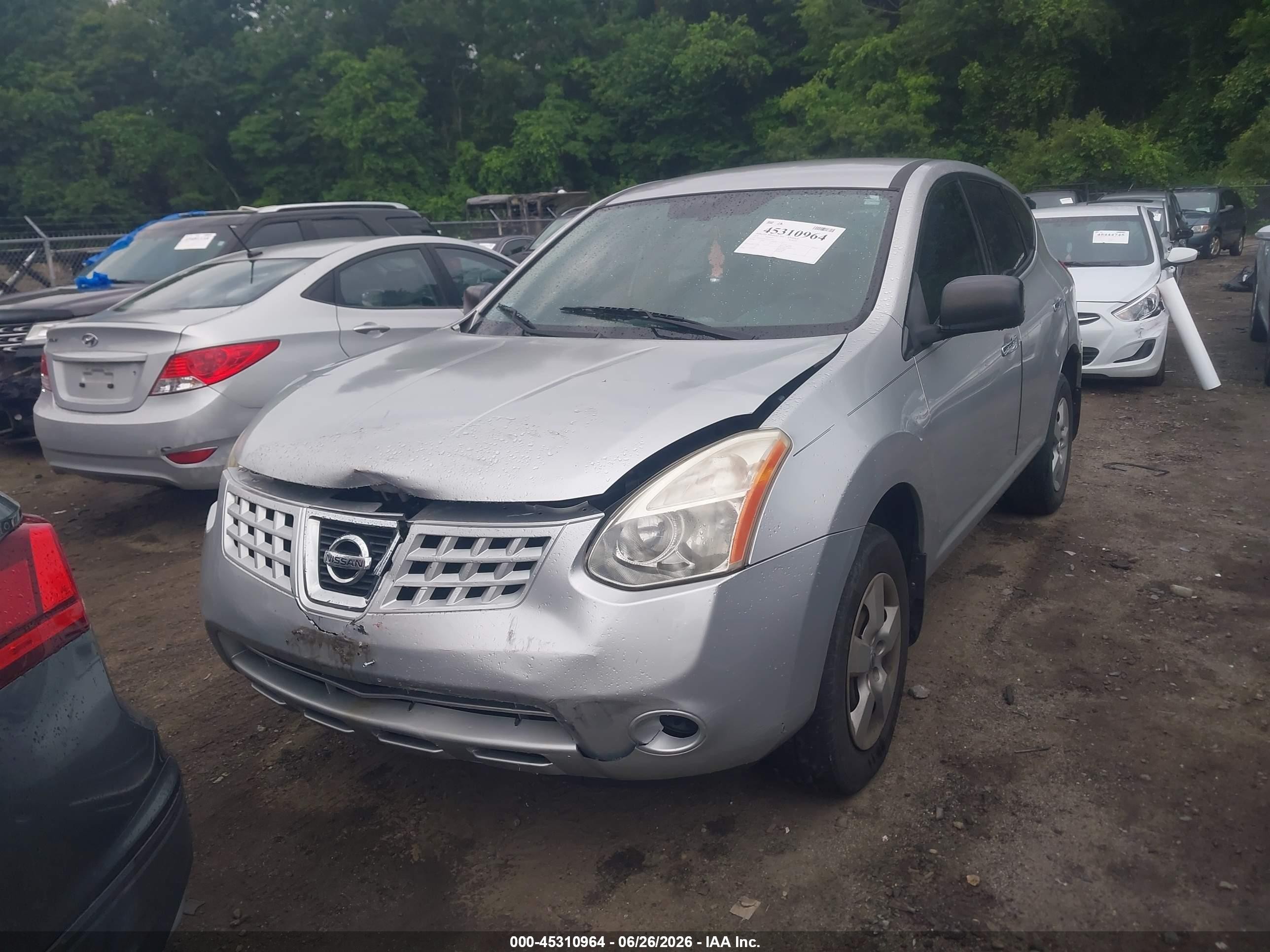 2010 Nissan Rogue S Silver vin: JN8AS5MV6AW111107
