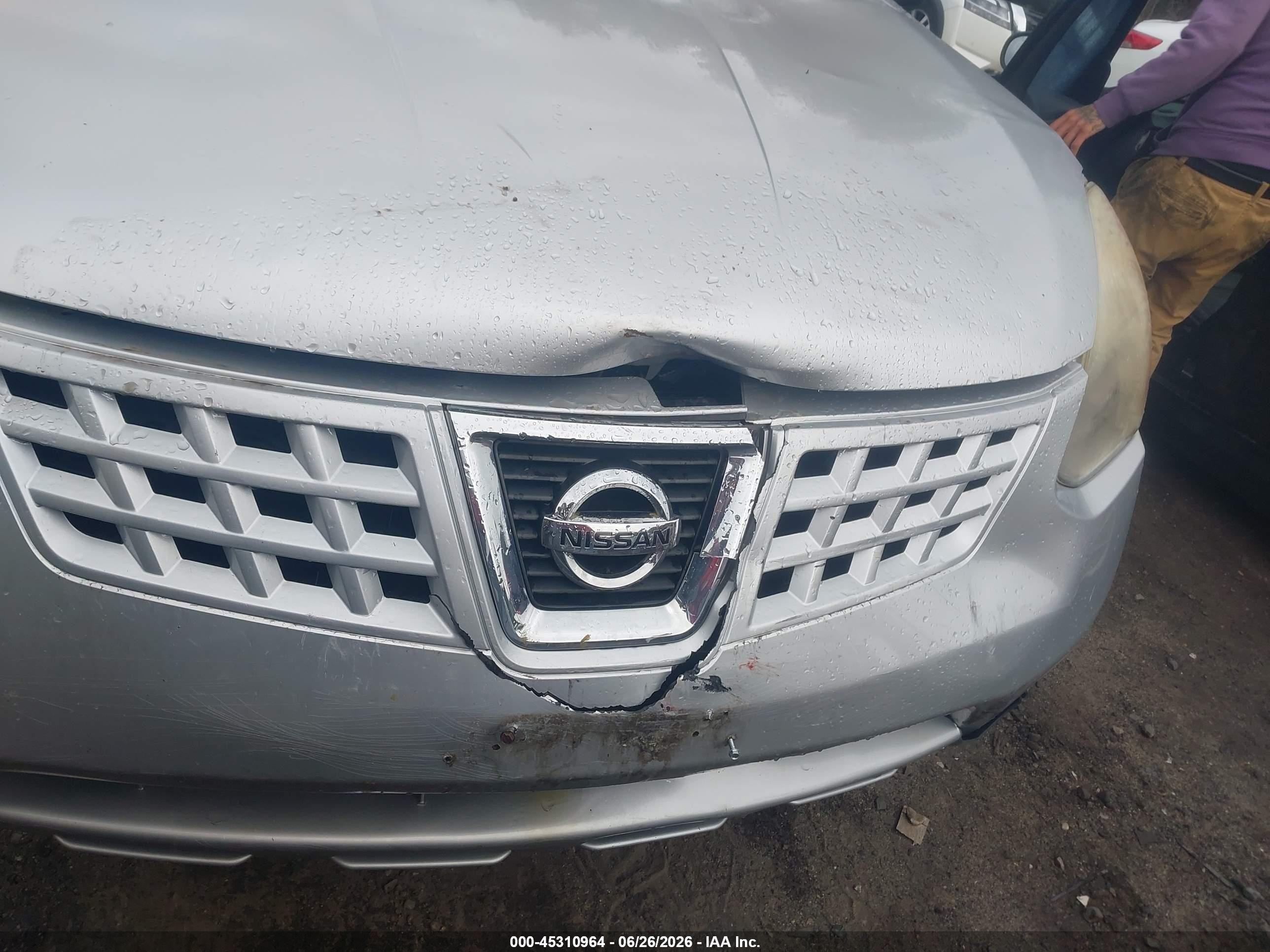2010 Nissan Rogue S Silver vin: JN8AS5MV6AW111107