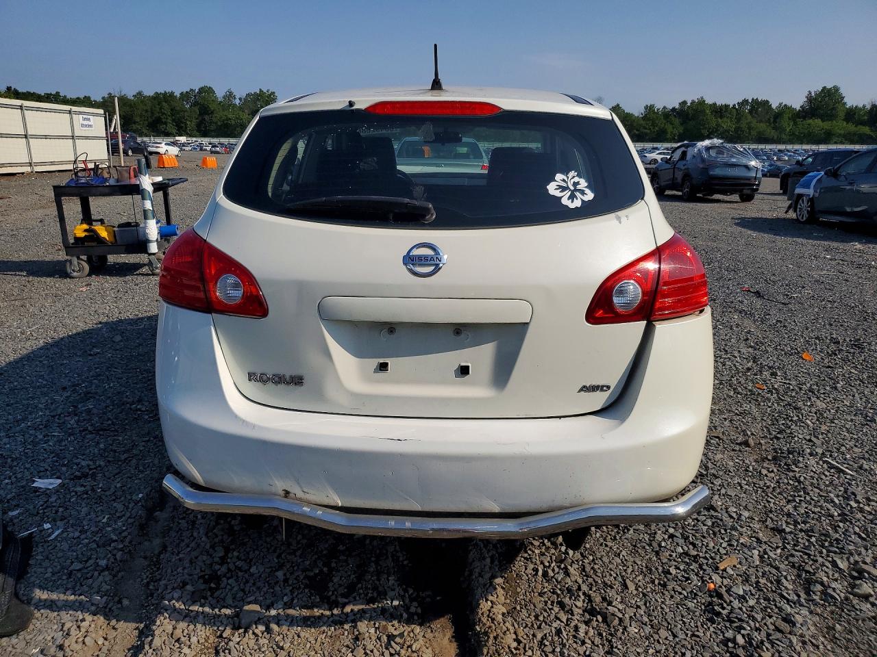2010 Nissan Rogue S White vin: JN8AS5MV6AW124357