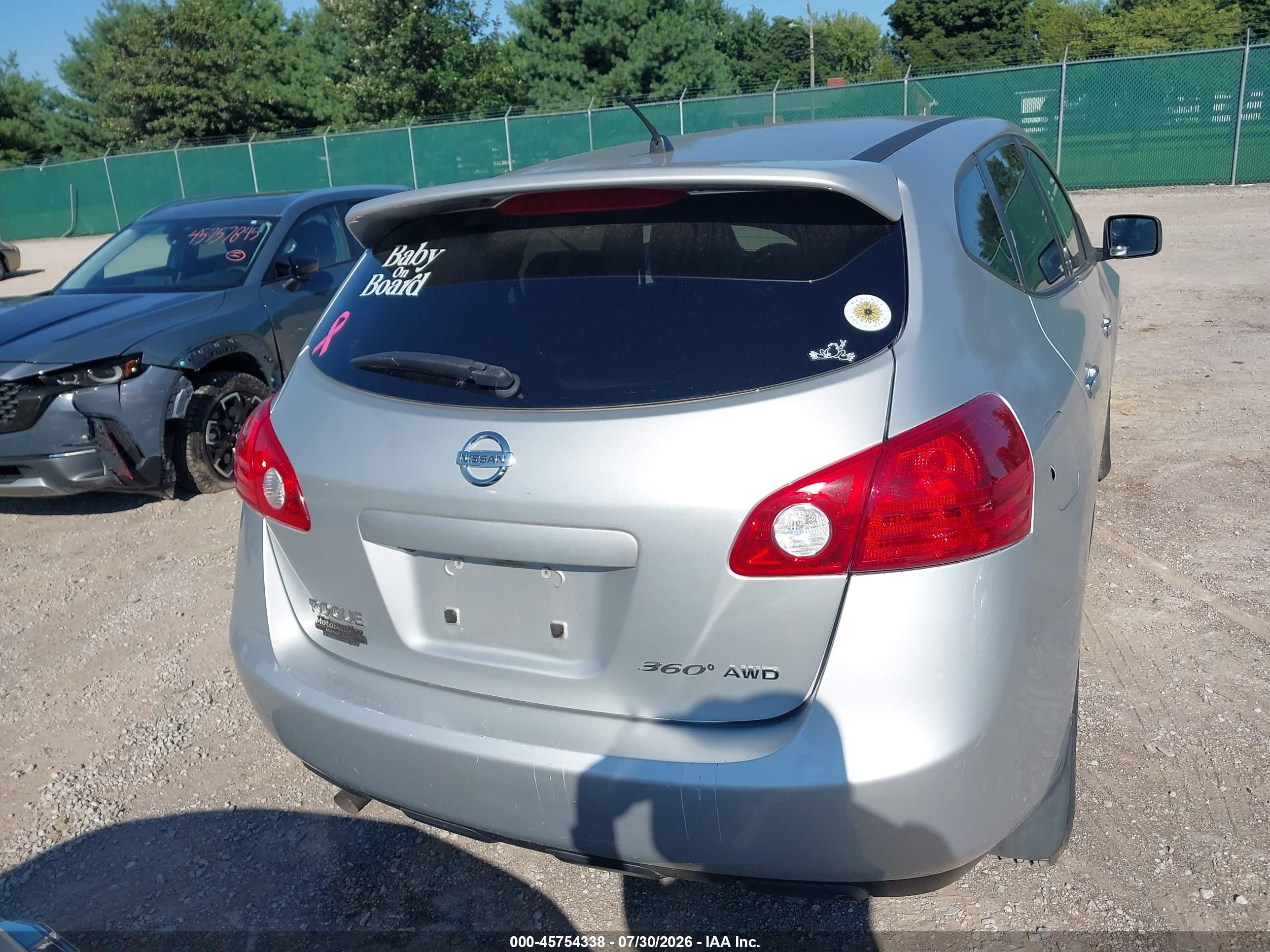 2010 Nissan Rogue S Silver vin: JN8AS5MV6AW611624