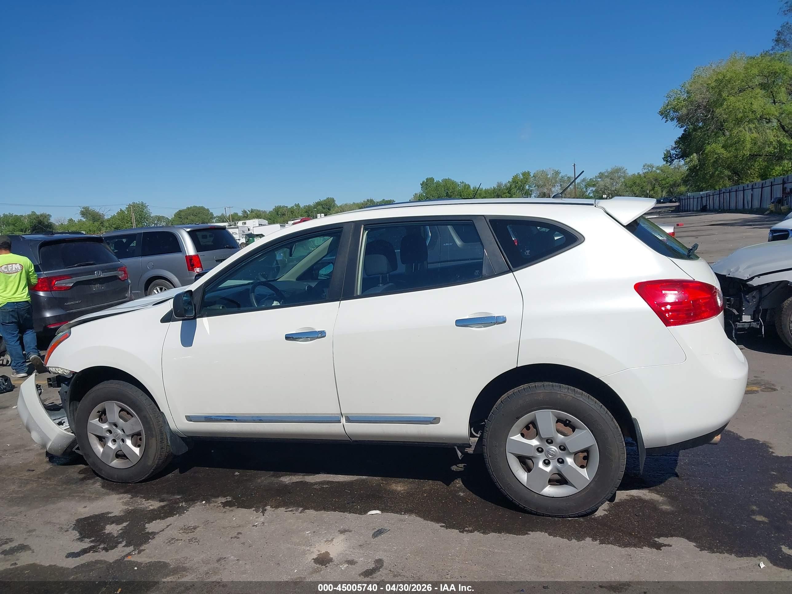 2011 Nissan Rogue S White vin: JN8AS5MV6BW274566