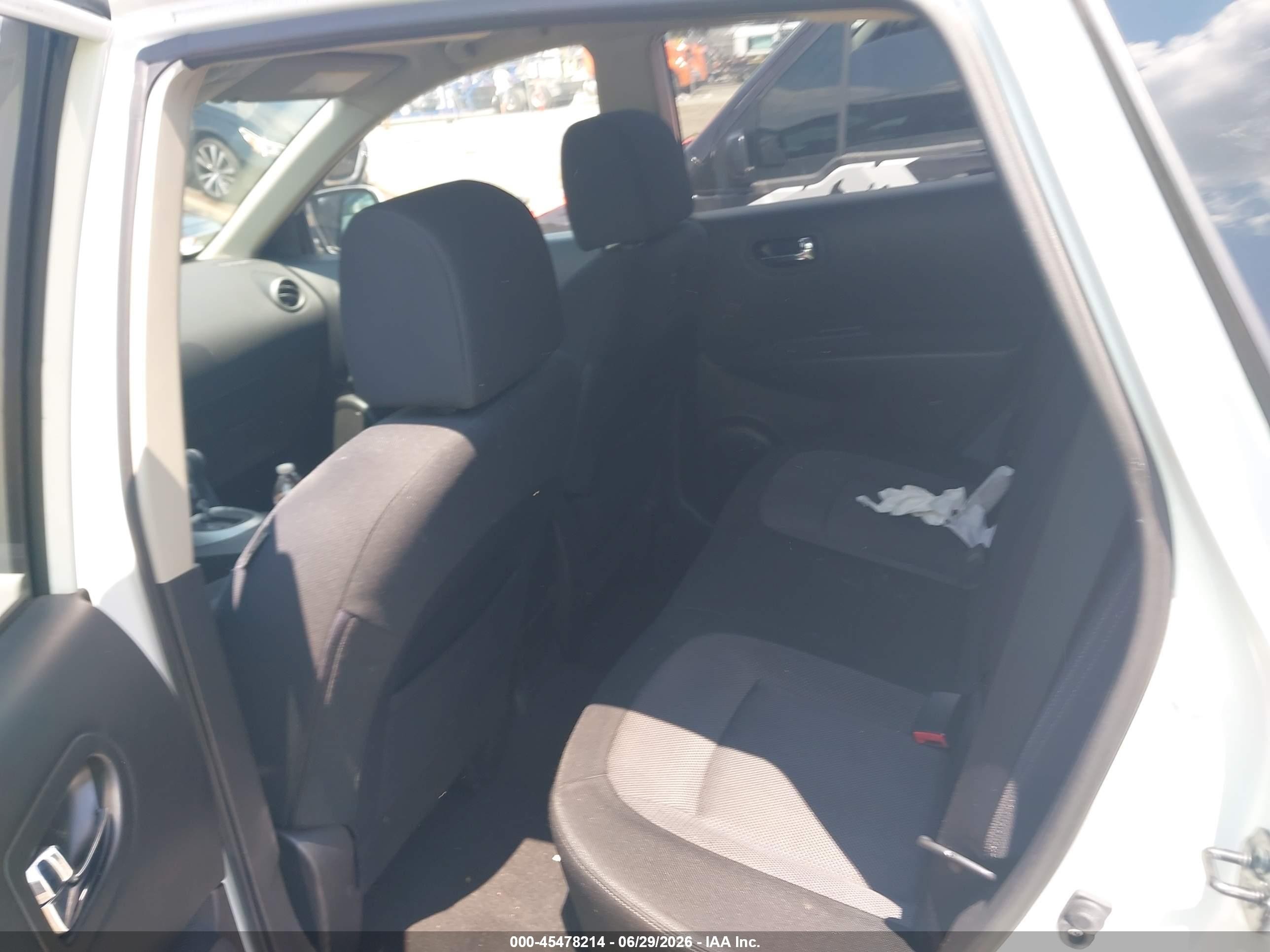 2011 Nissan Rogue Sv Белый vin: JN8AS5MV6BW281291